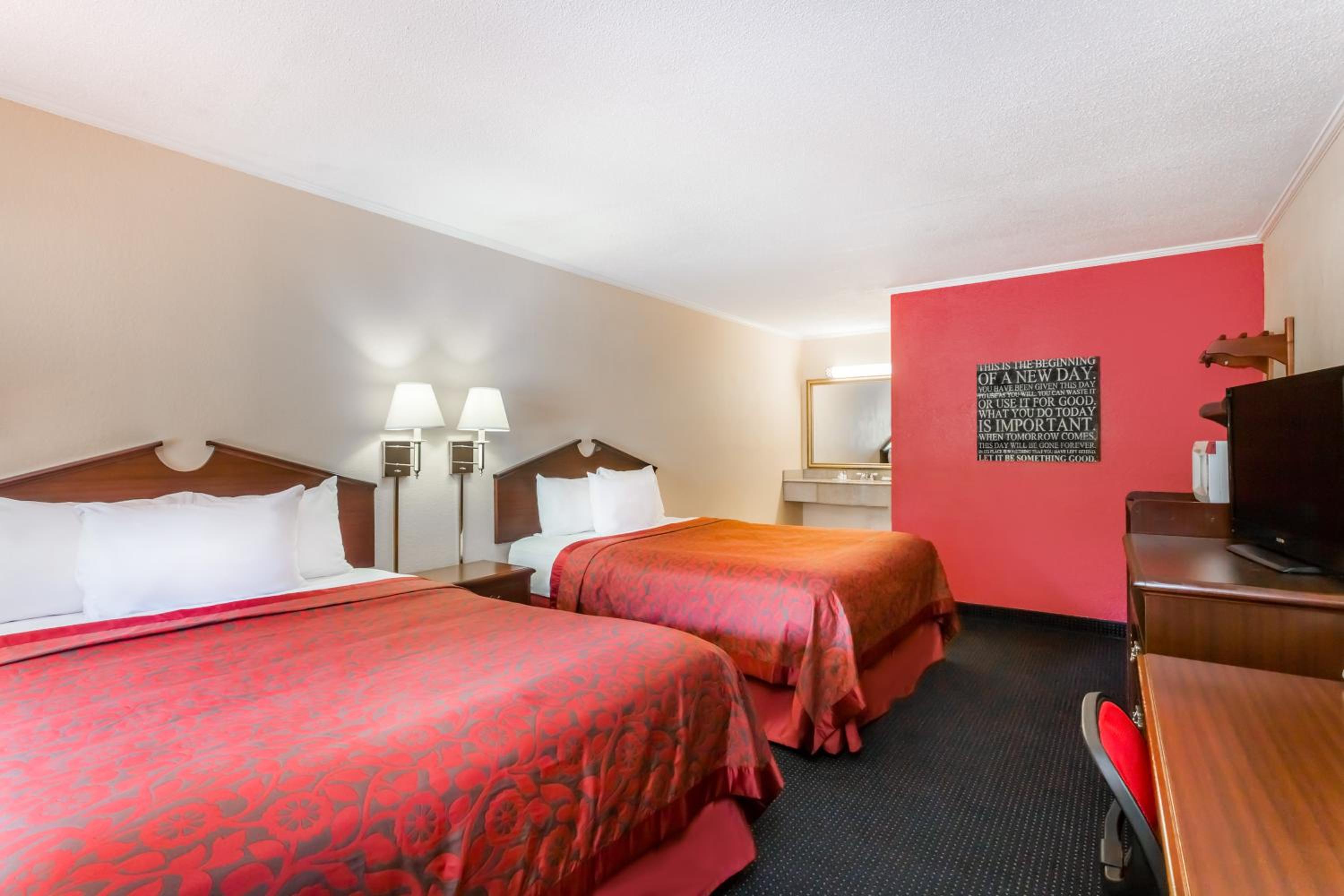 Double Room - Photo 2