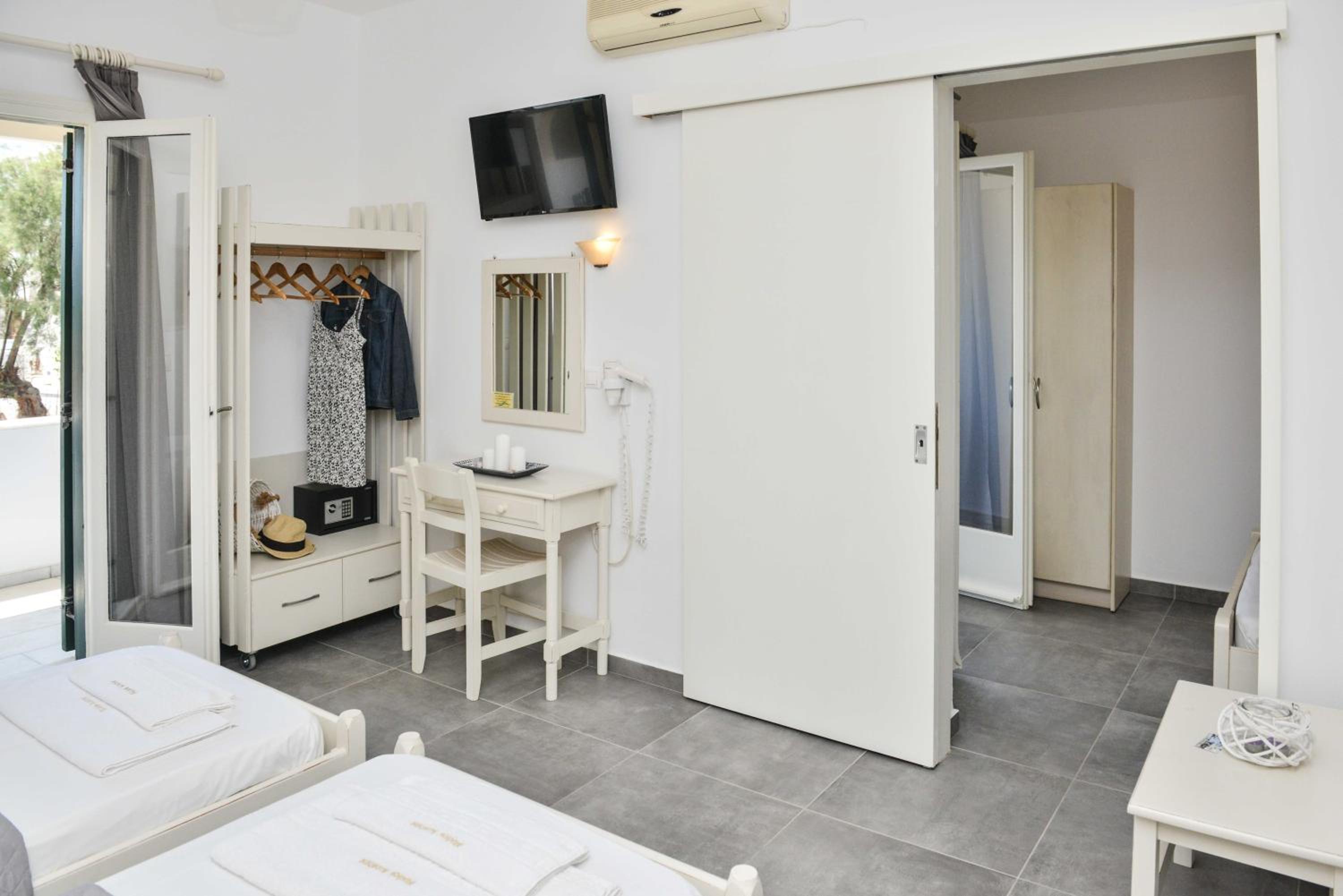 Standard Apartment - Photo 7