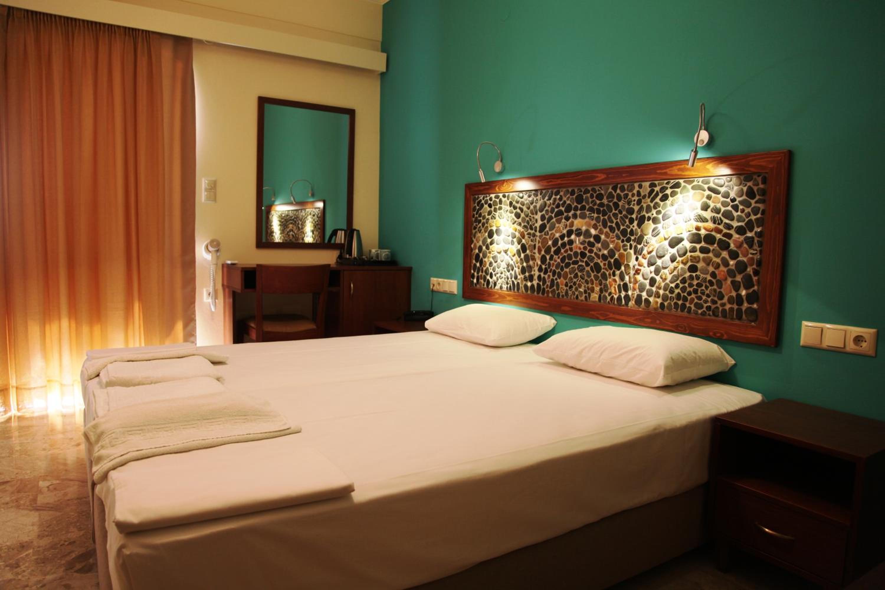 Superior Double or Twin Room - Photo 6