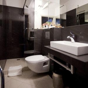 Standard Double Room - Photo 3