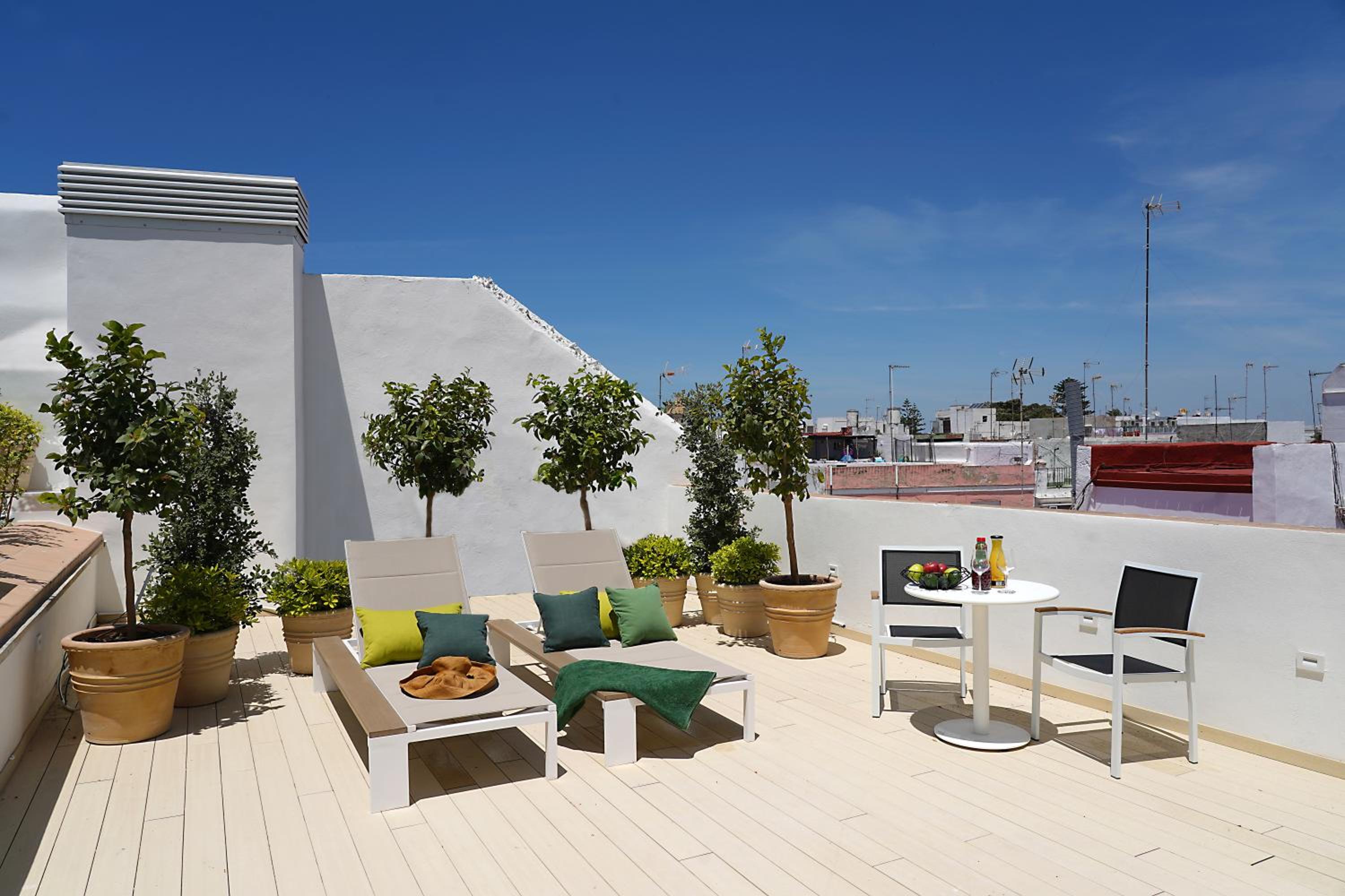 Penthouse Apartment - Photo 6
