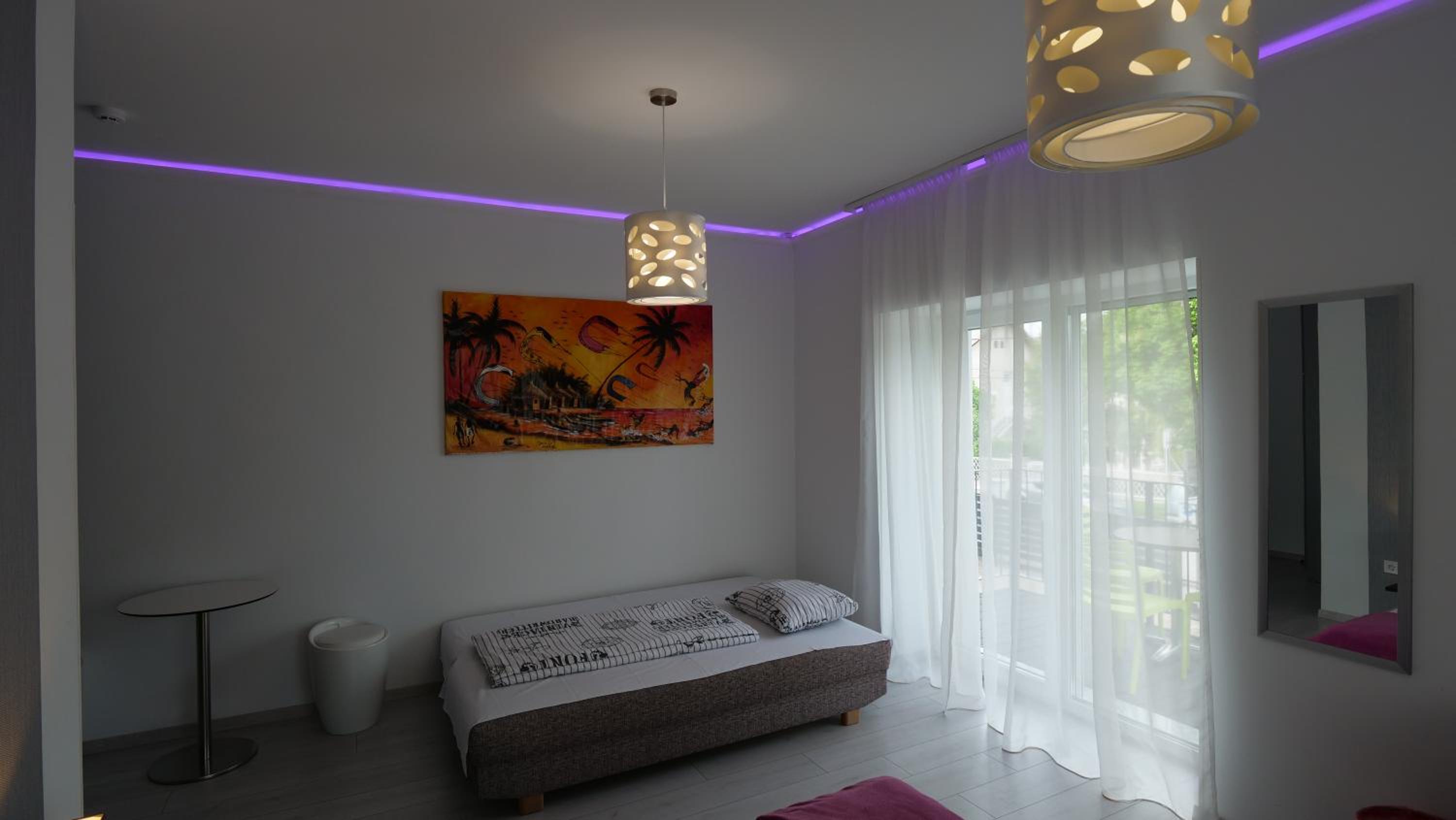 Family Room with Balcony photo 3