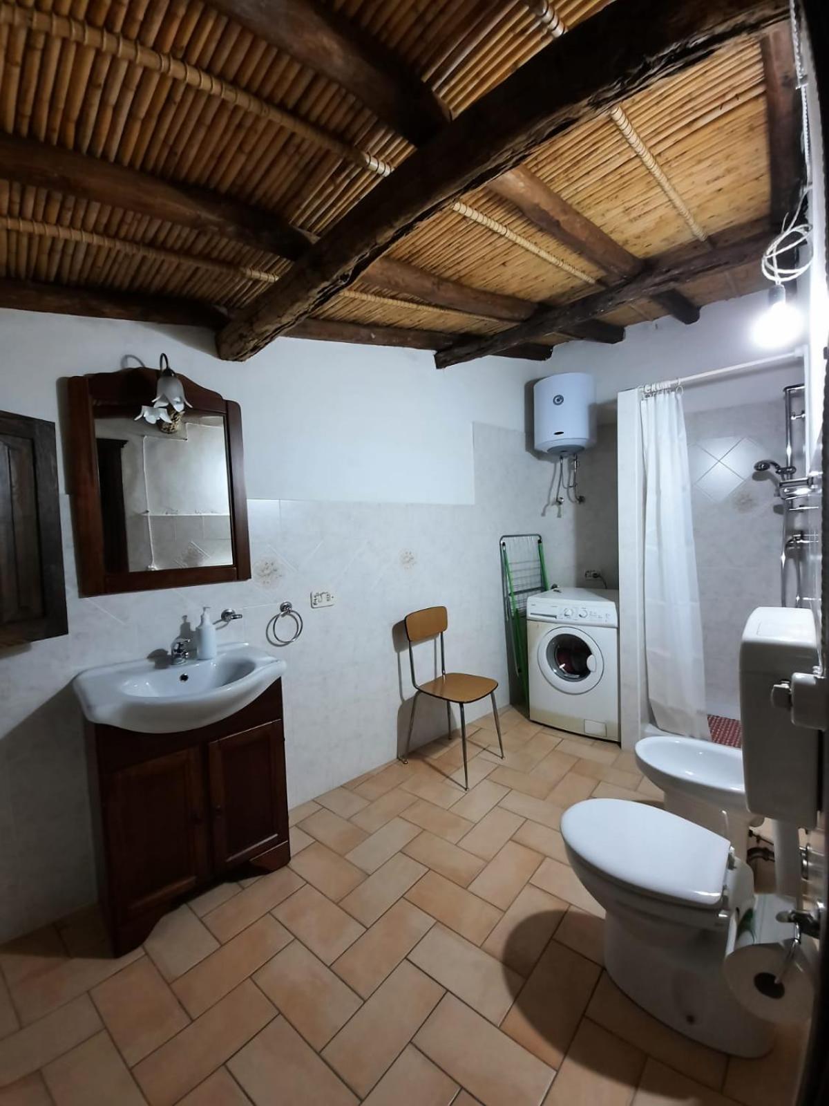 Two-Bedroom House - Photo 15