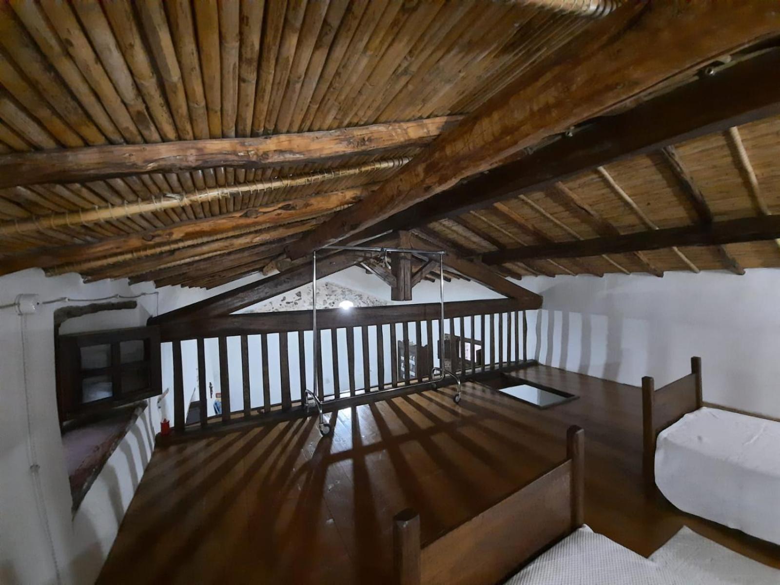 Two-Bedroom House - Photo 2