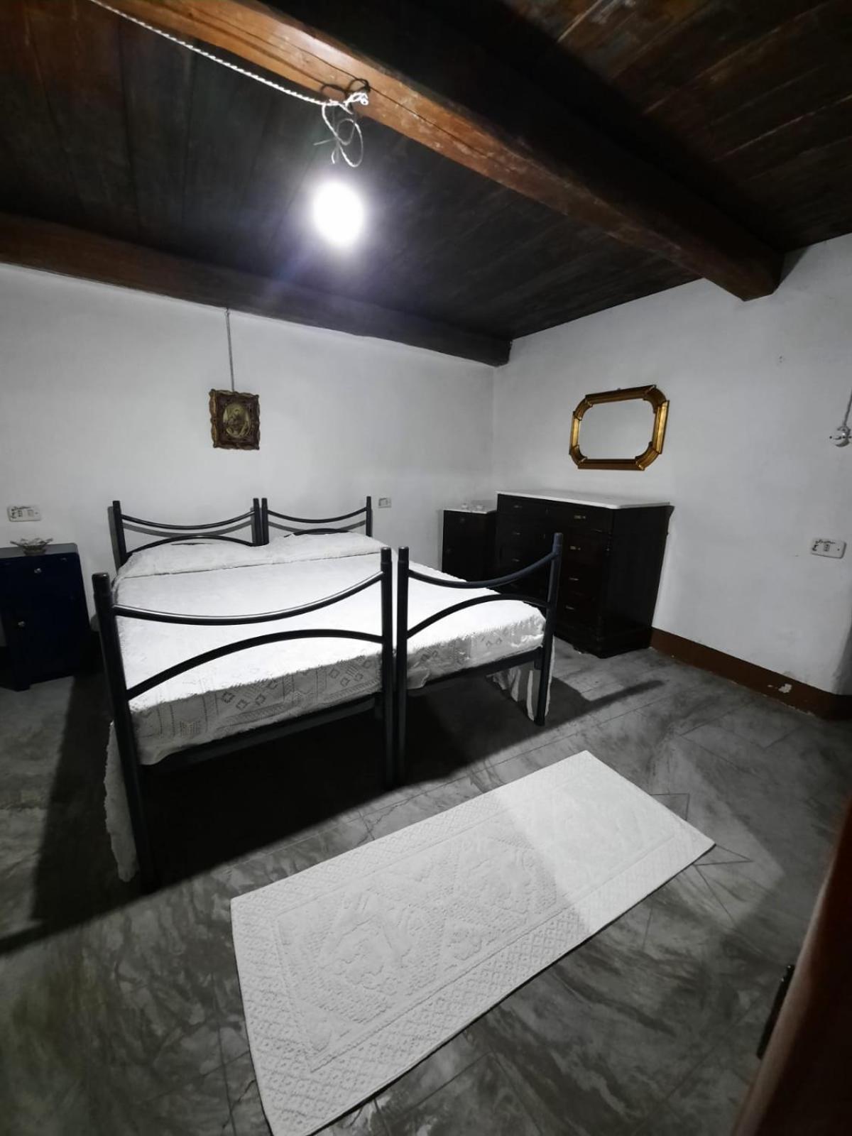Two-Bedroom House - Photo 17