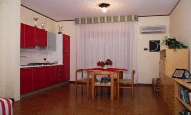 One-Bedroom Apartment (2 Adults) - Photo 1