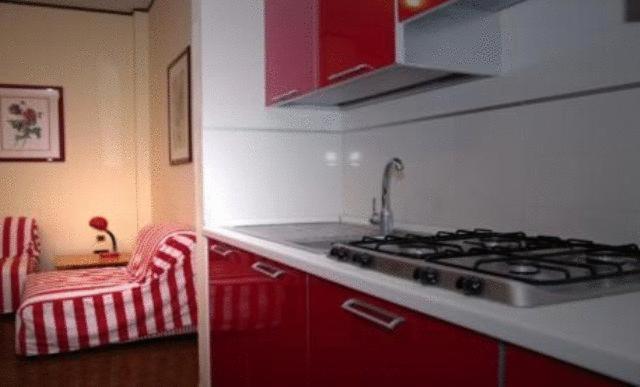 One-Bedroom Apartment (2 Adults) - Photo 5
