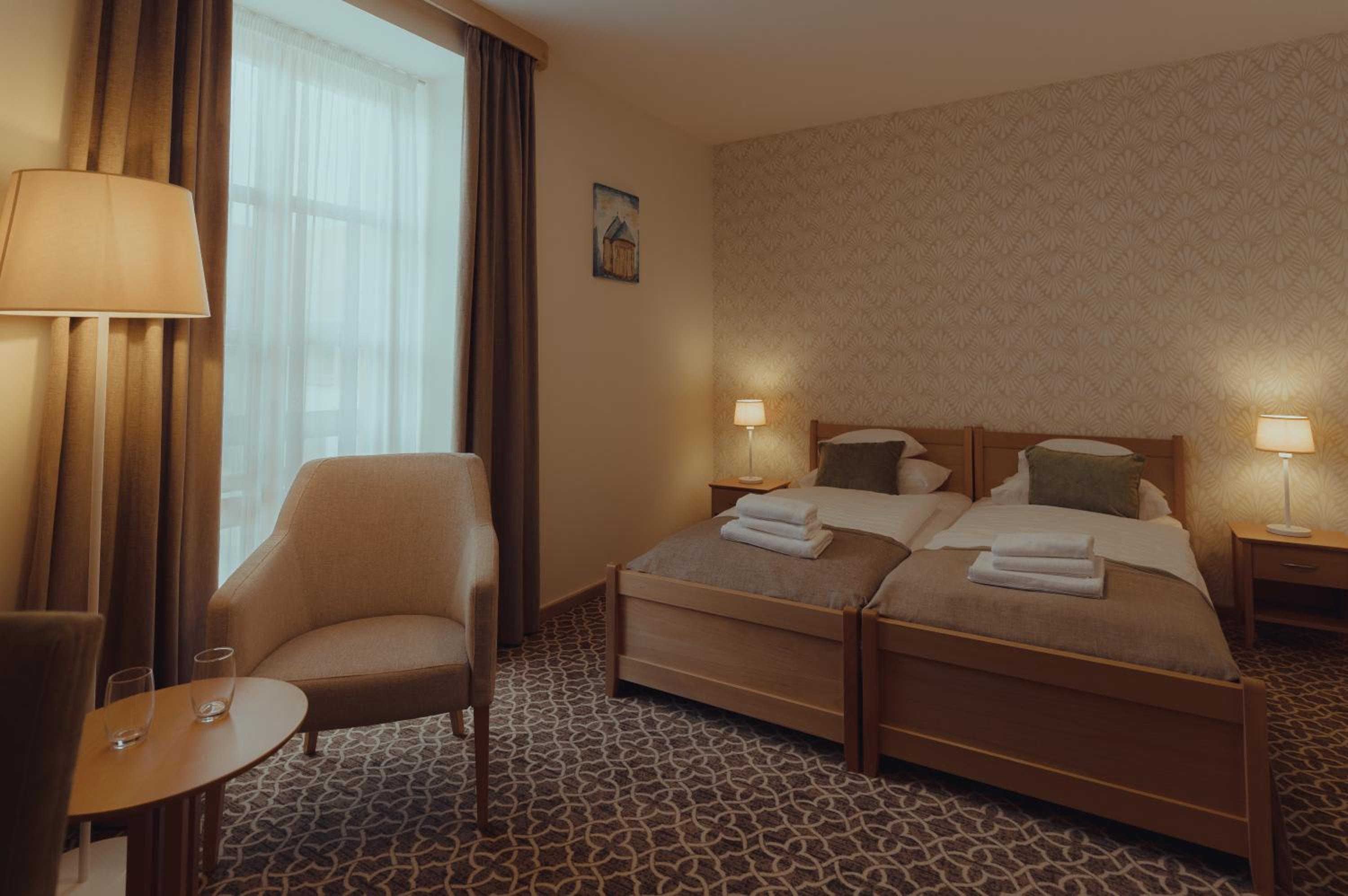 Standard Double or Twin Room photo 2