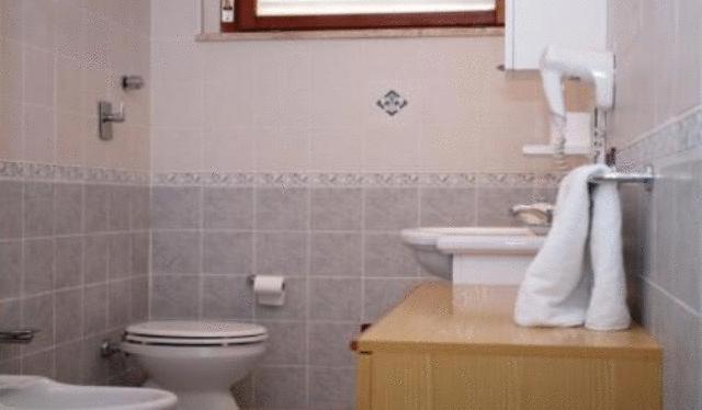 One-Bedroom Apartment (2 Adults) - Photo 2