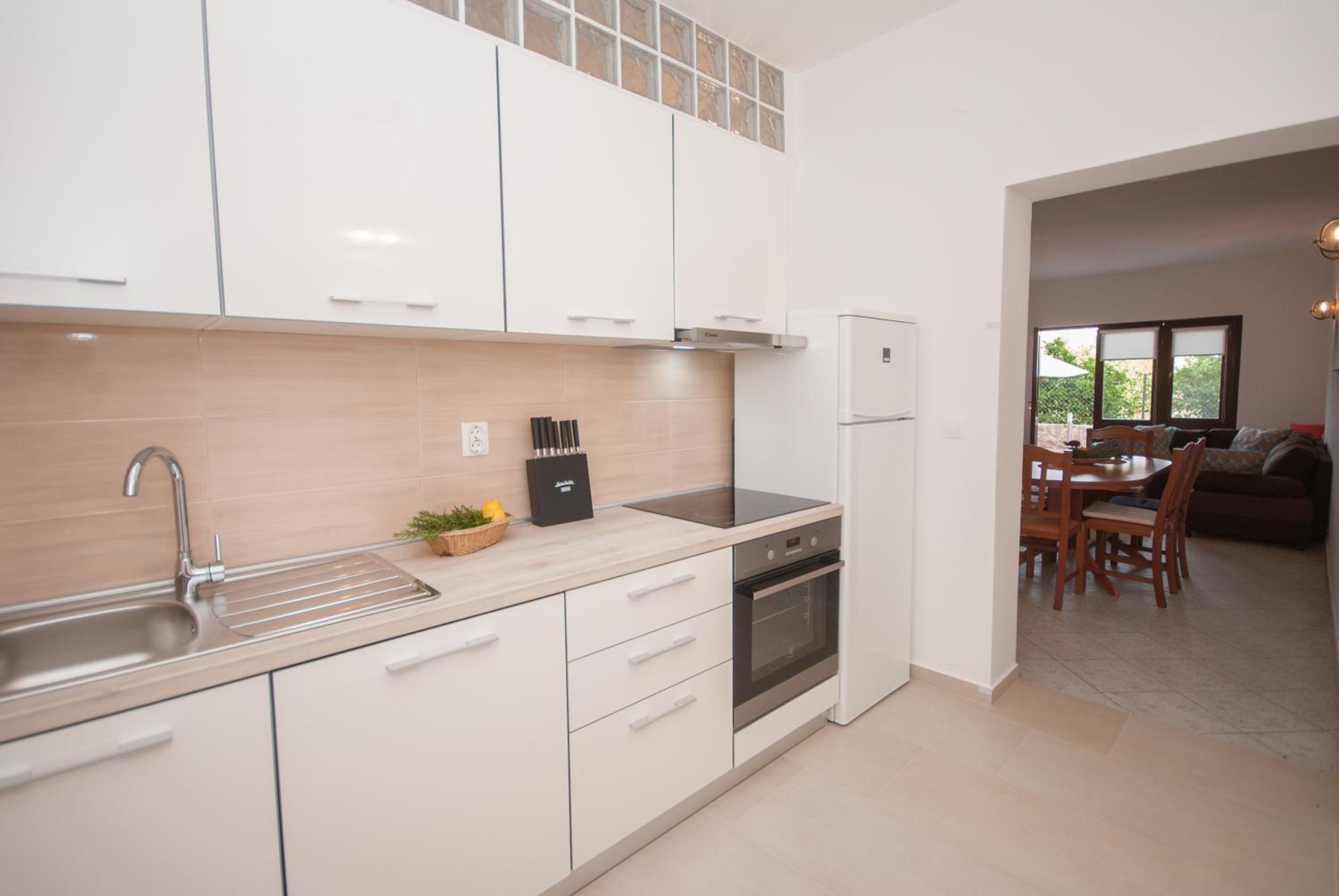 Two-Bedroom Apartment with Terrace - Photo 13
