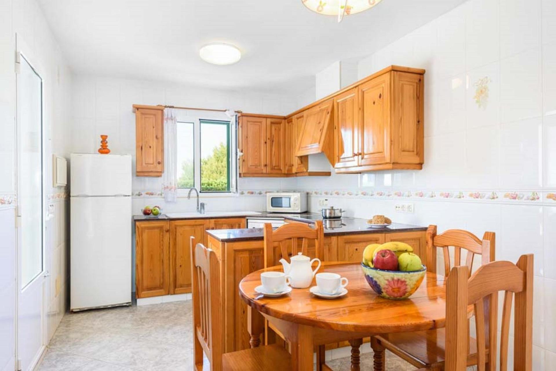 Villa photo 3