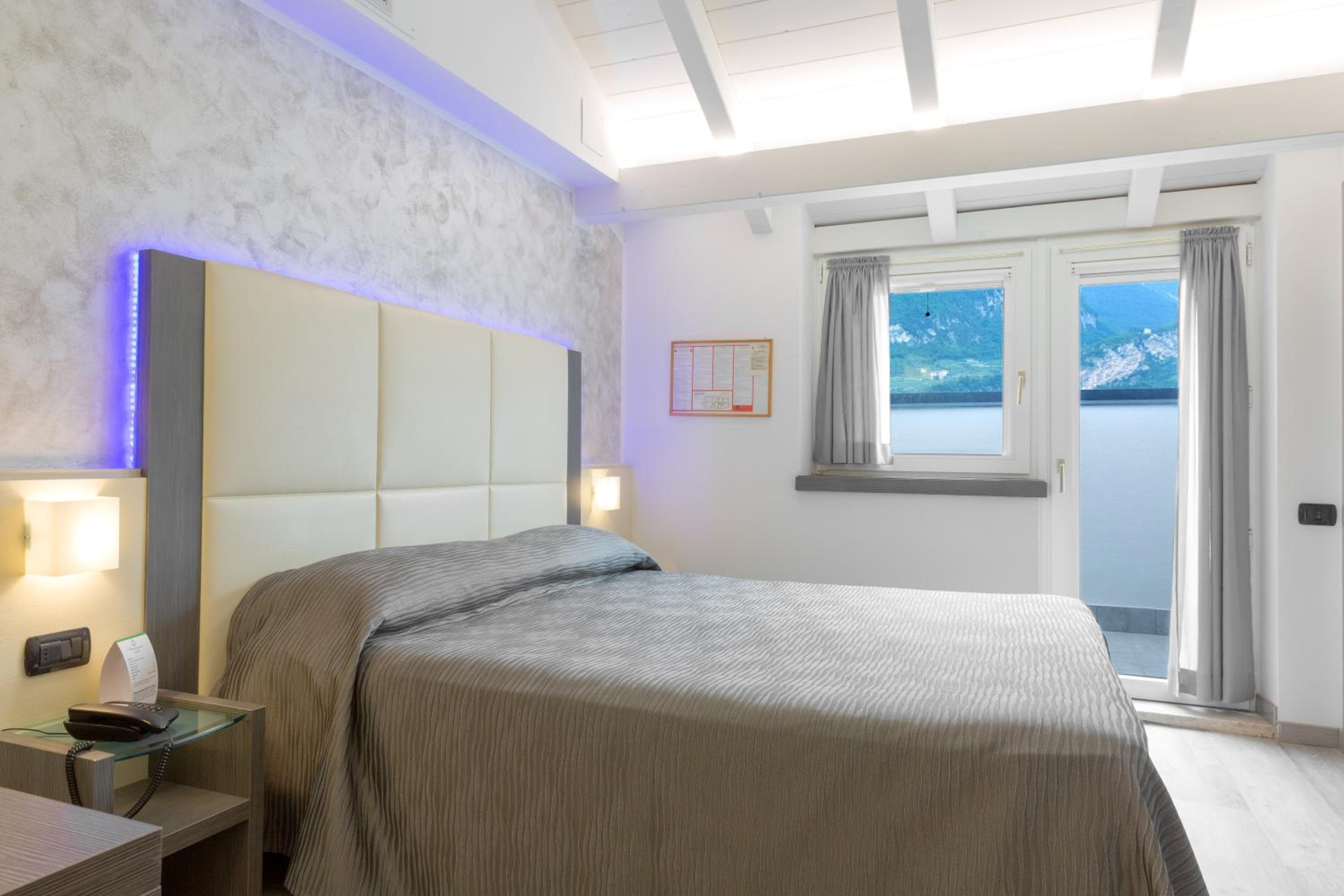 Comfort Double Room with Garden View photo 2