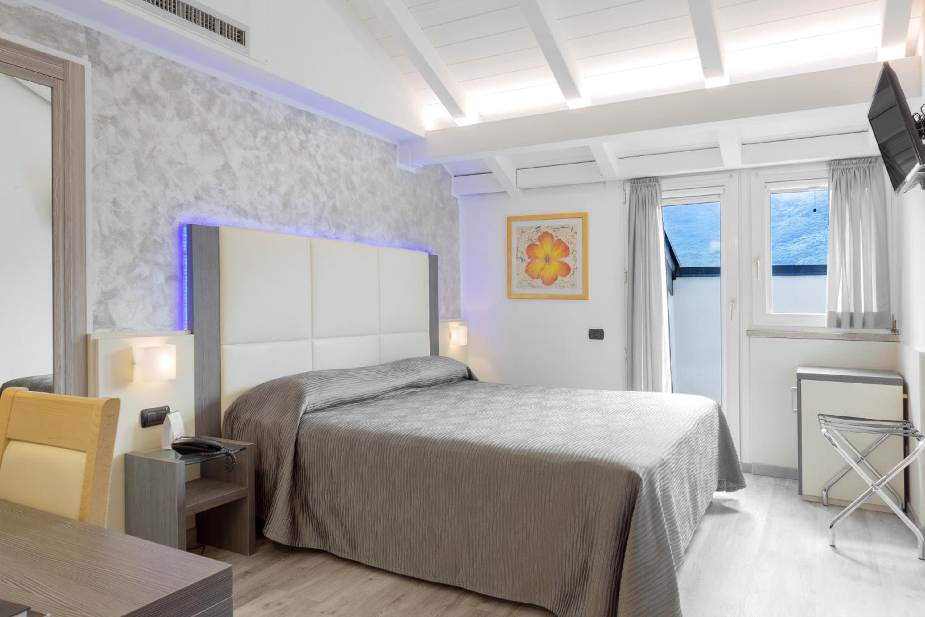 Comfort Double Room with Garden View