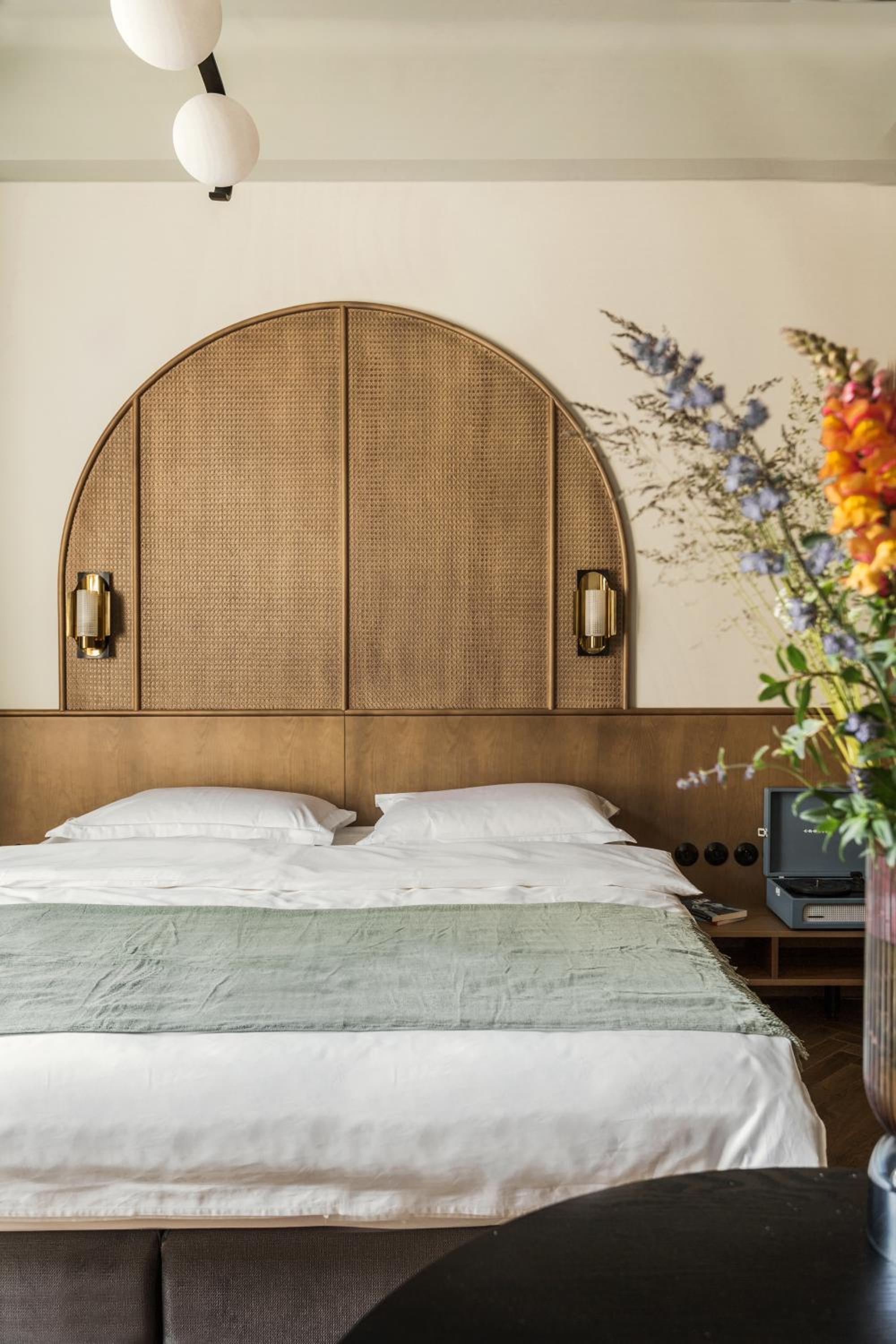 Large Double Room