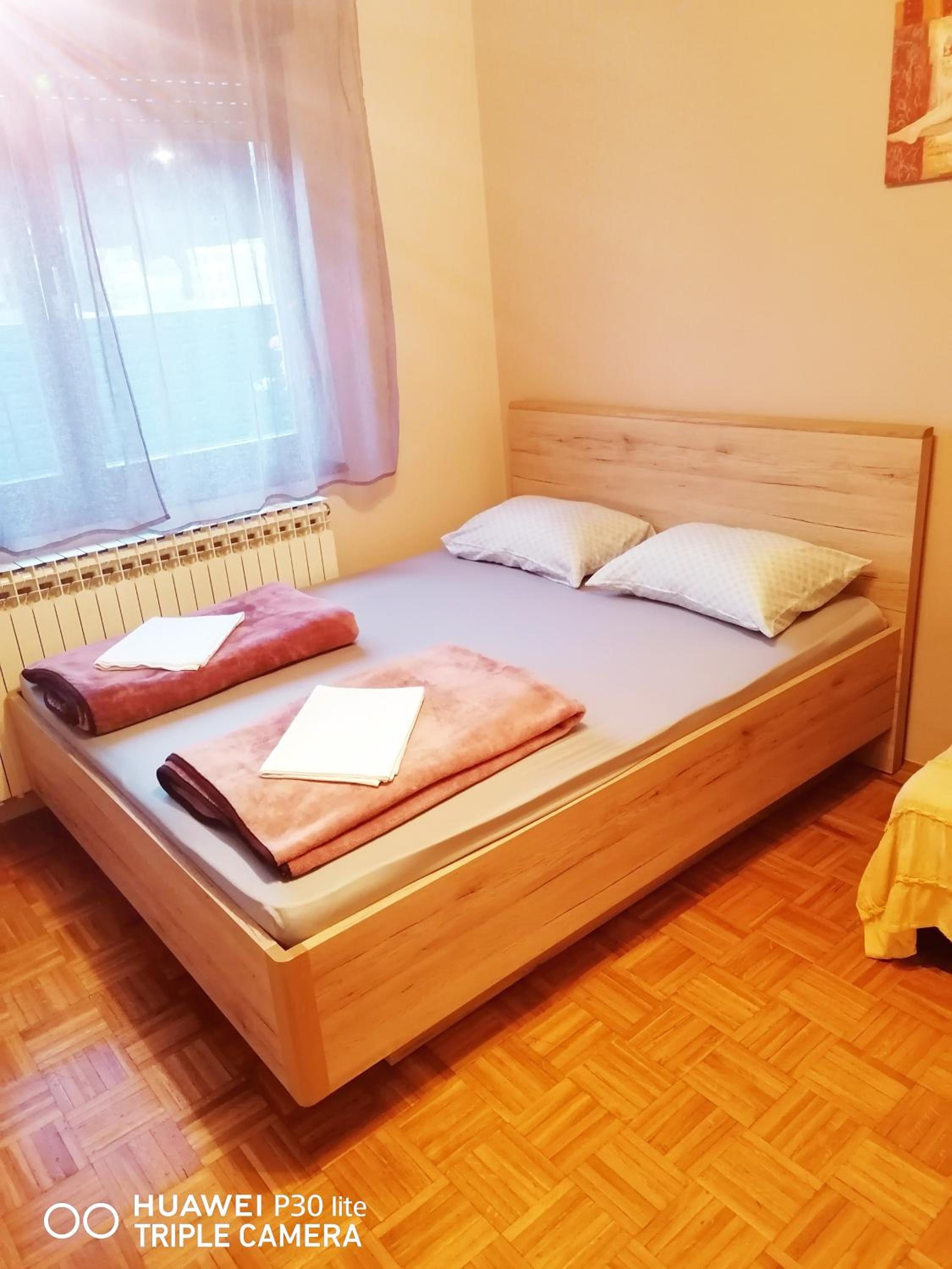 Studio Apartment - Photo 8