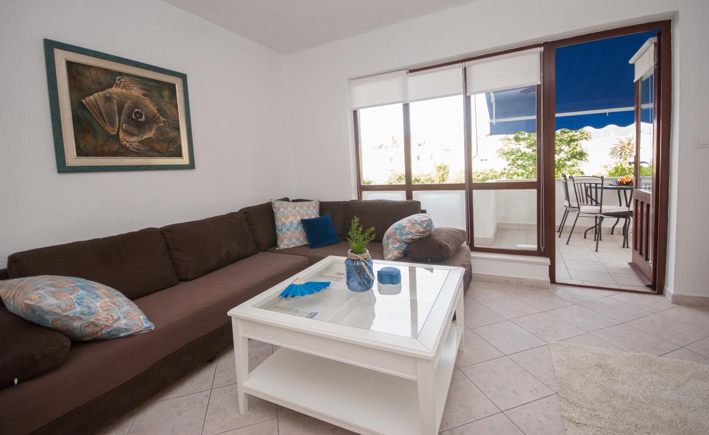One-Bedroom Apartment with Balcony photo 1