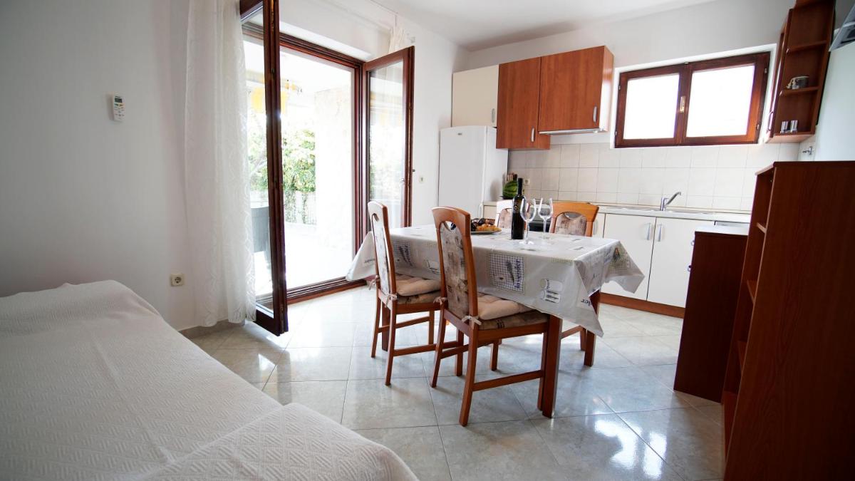 Apartment with Sea View photo 3