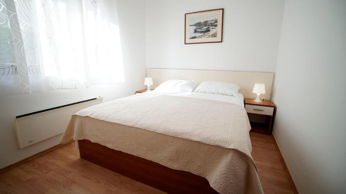 Apartment with Sea View photo 2