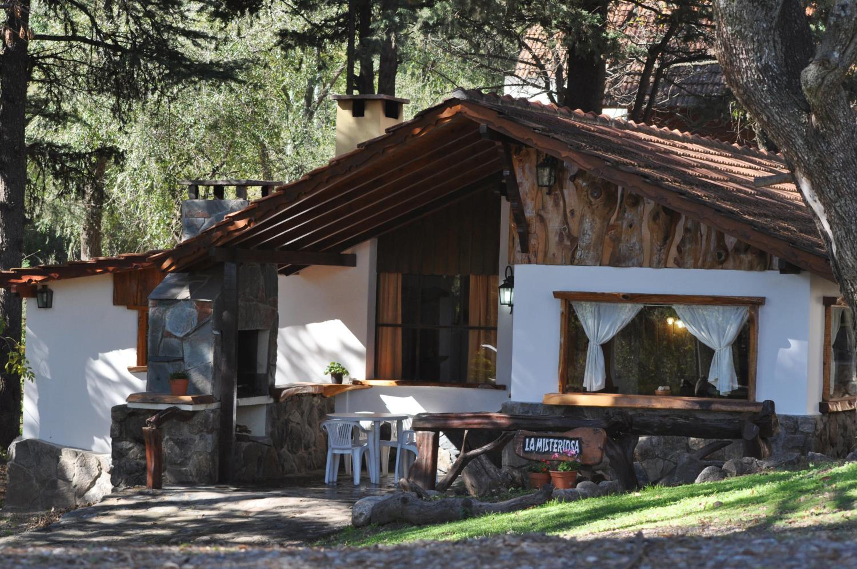 Deluxe Bungalow photo 3
