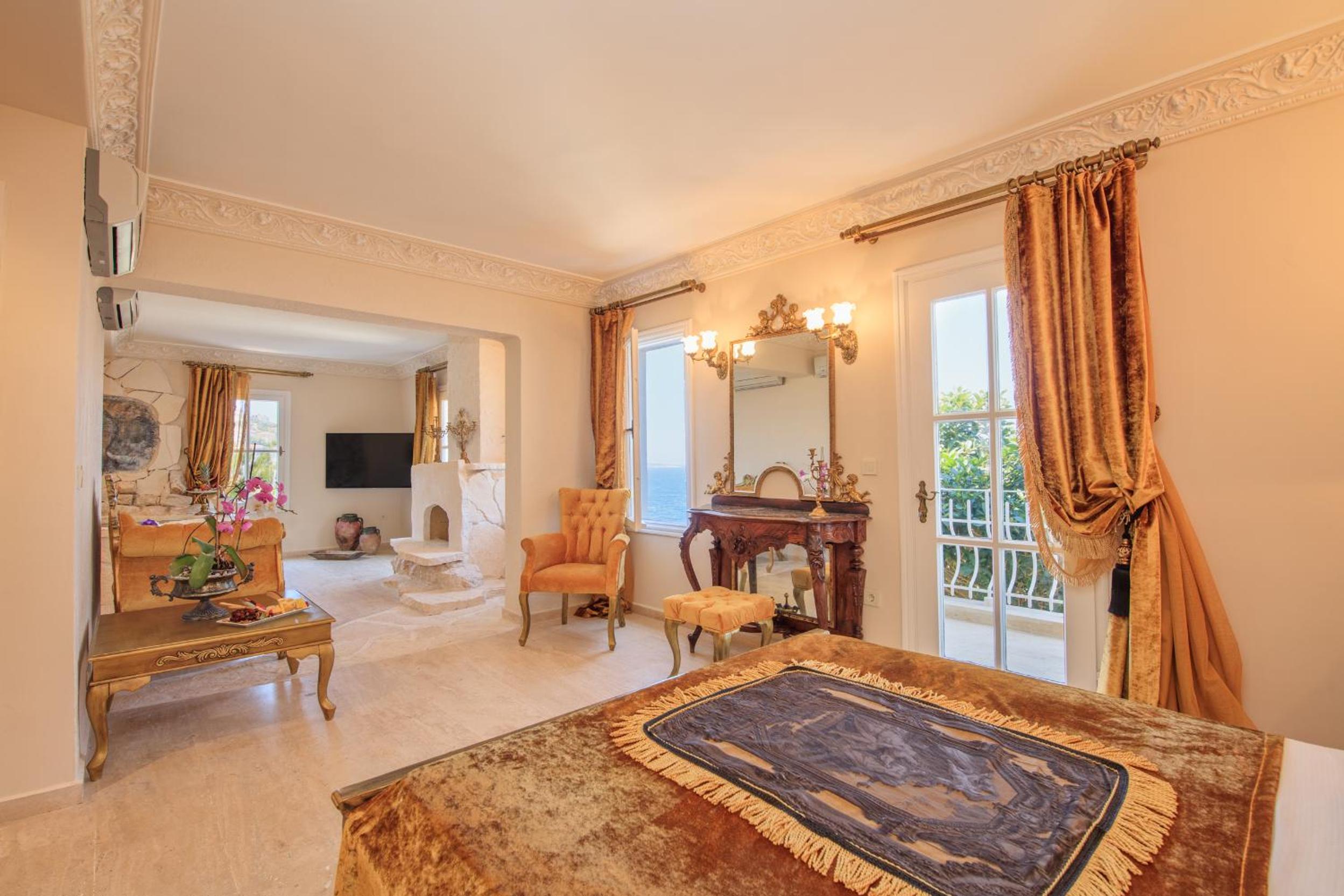 Deluxe Suite - Photo 4