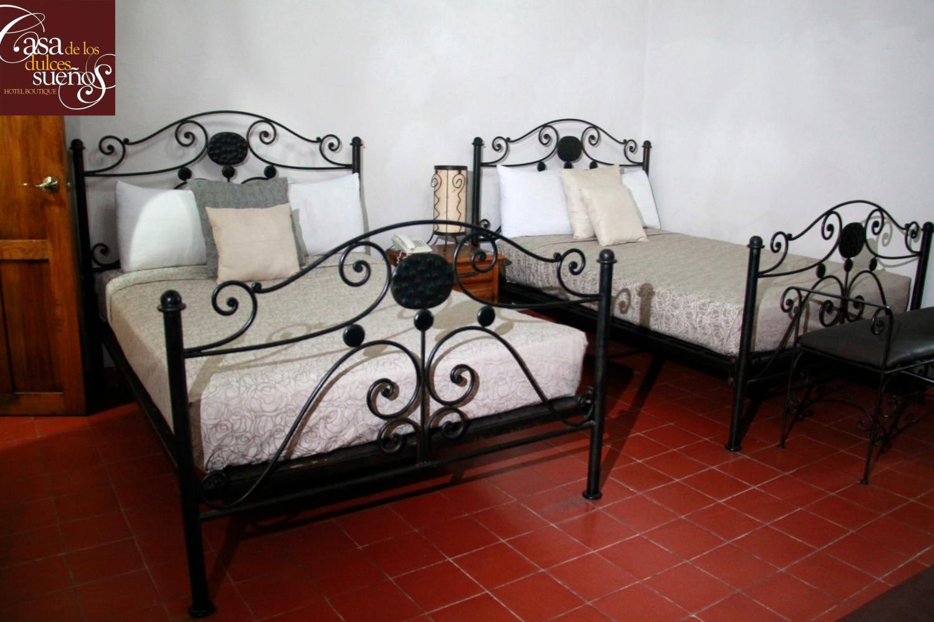 Double Room - Photo 2