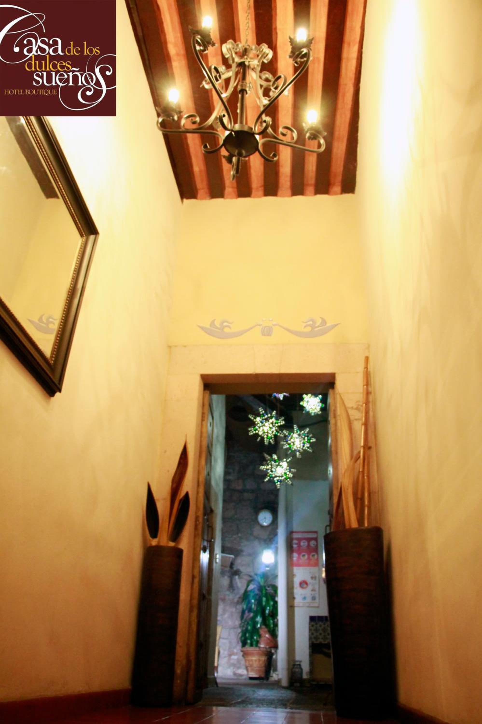 Twin Room - Photo 2