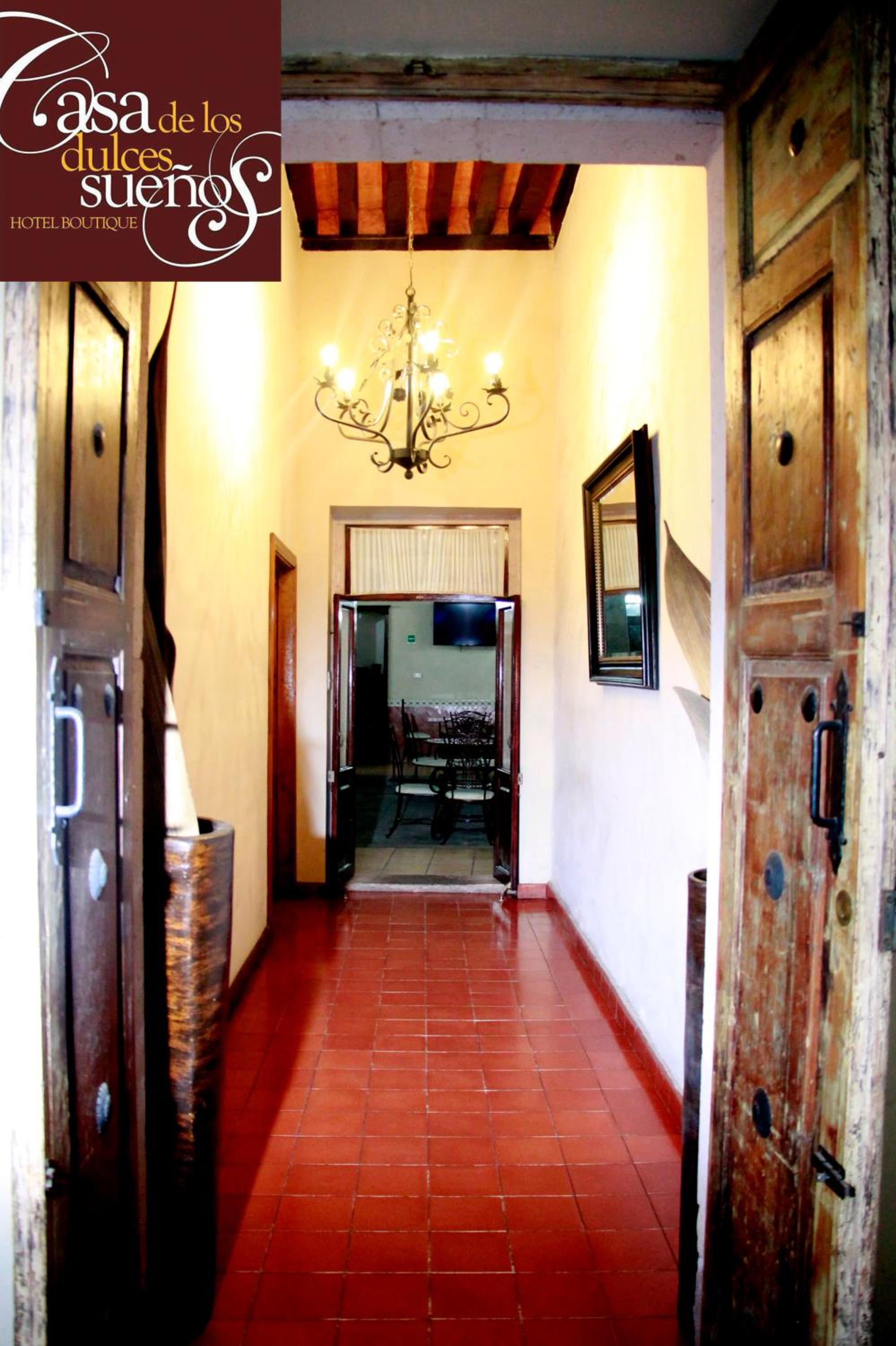Double Room - Photo 23