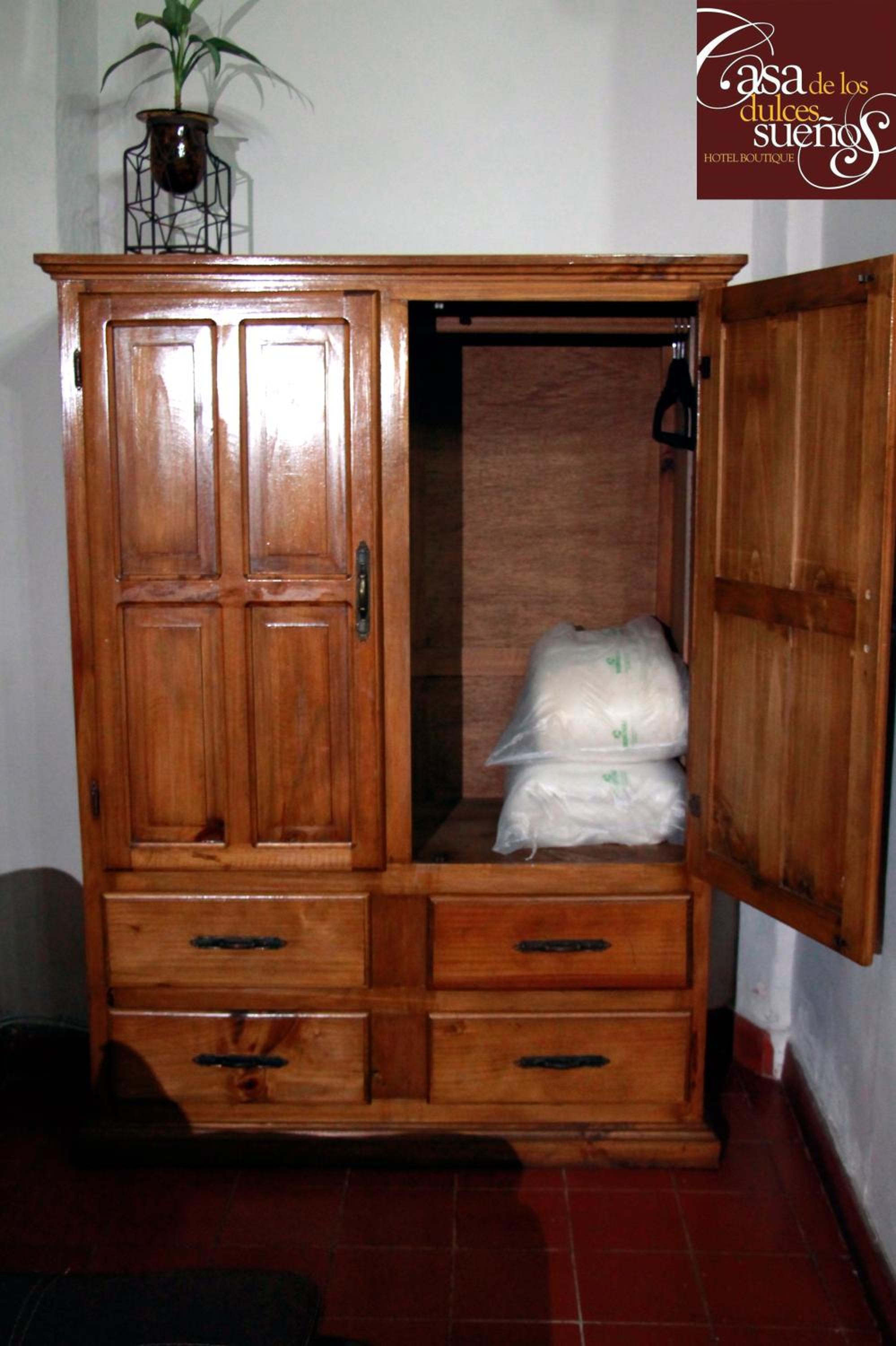 Twin Room - Photo 10