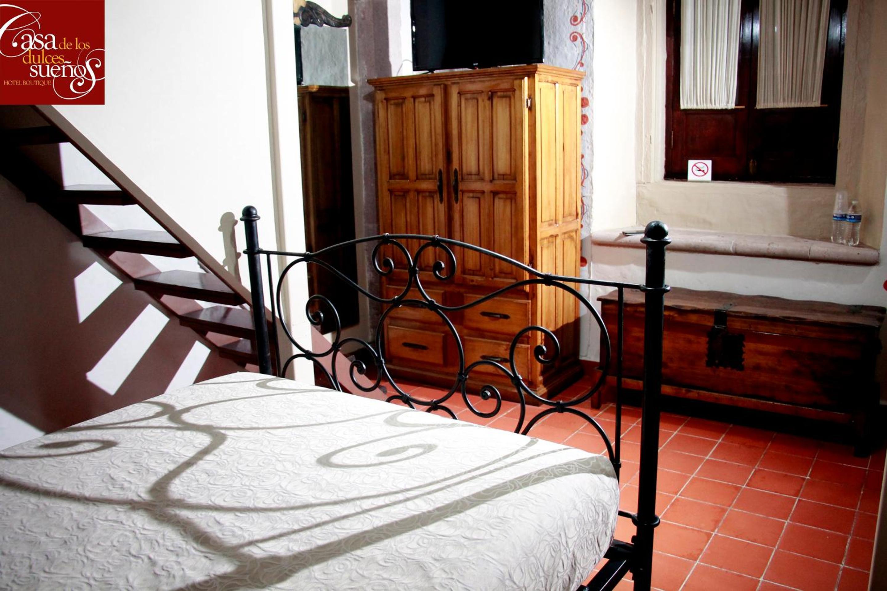 Double Room - Photo 3