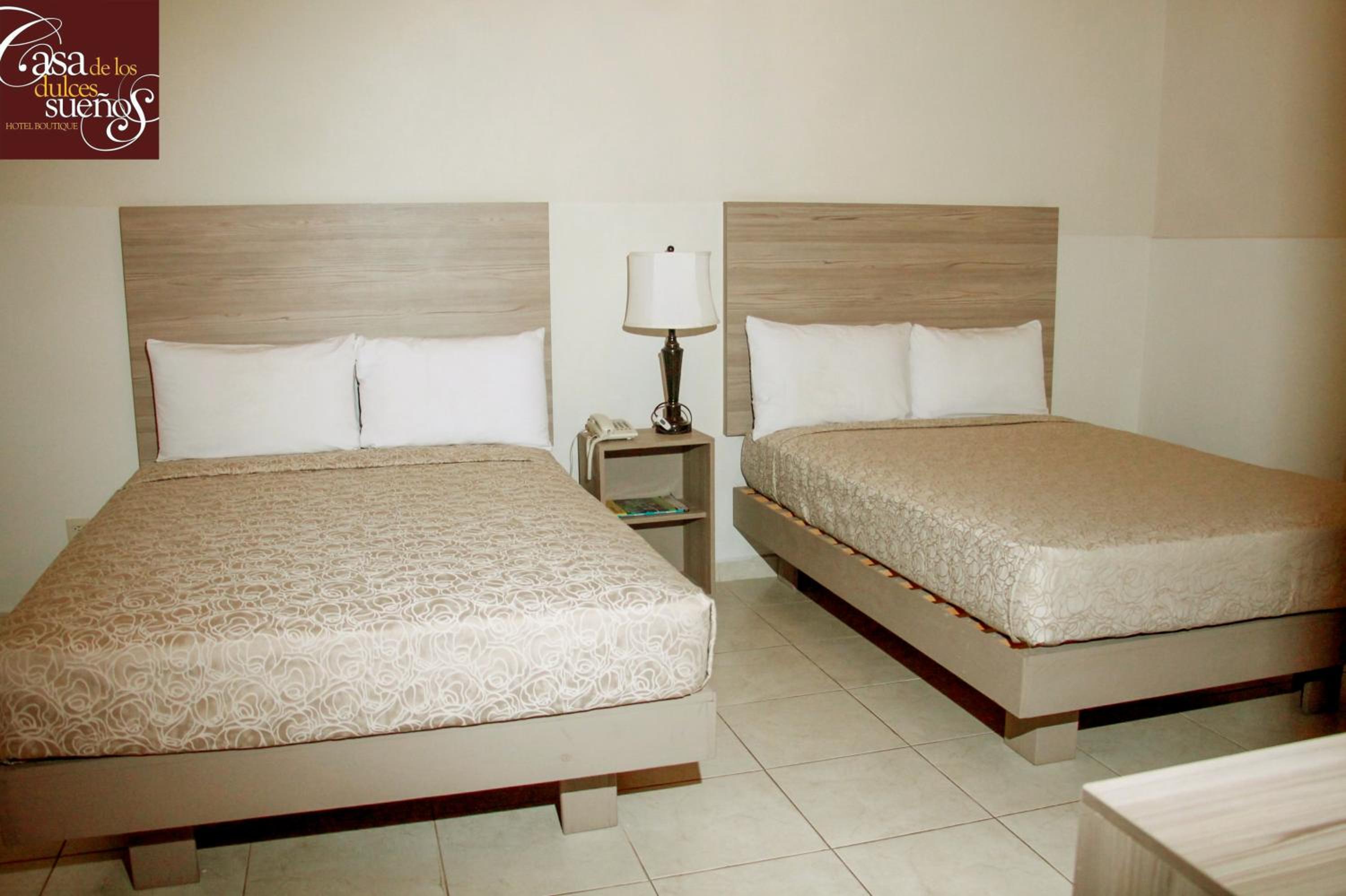 Double Room - Photo 7
