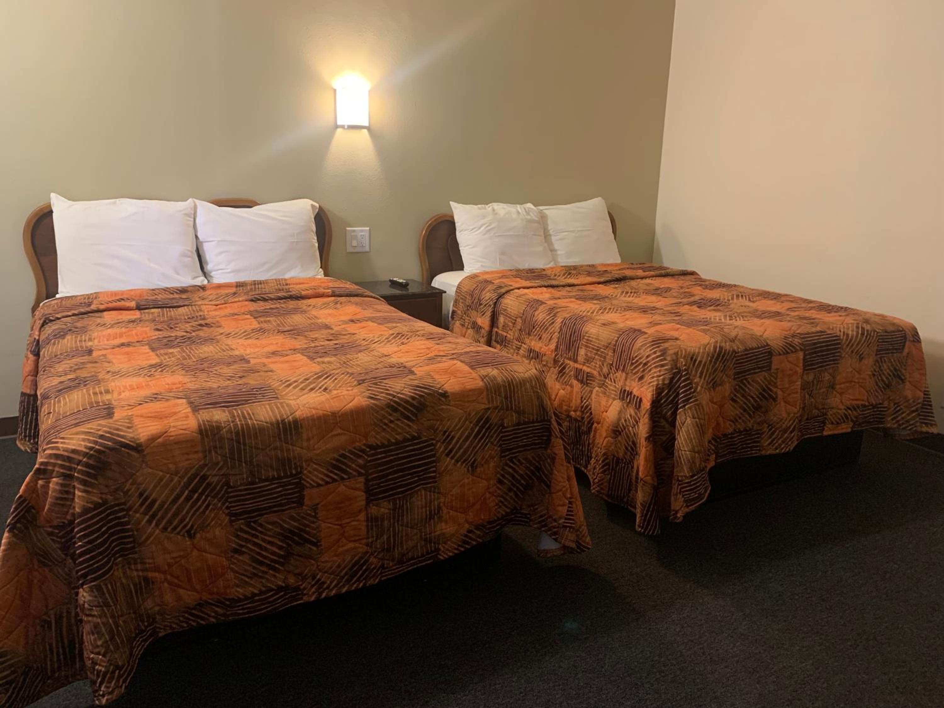 Double Room with Two Double Beds photo 3