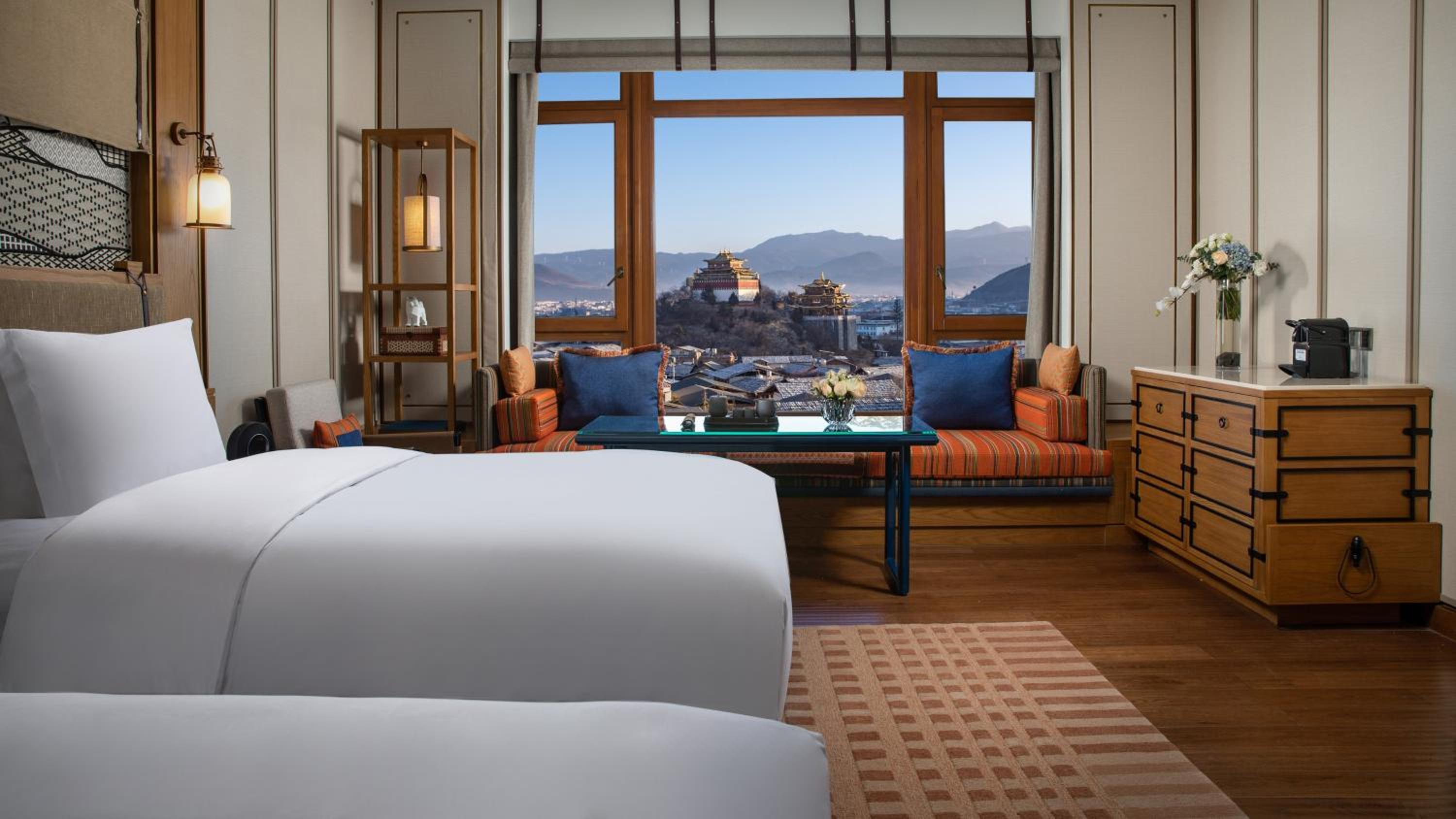 Premium Twin Room with Ancient Town View - Photo 1
