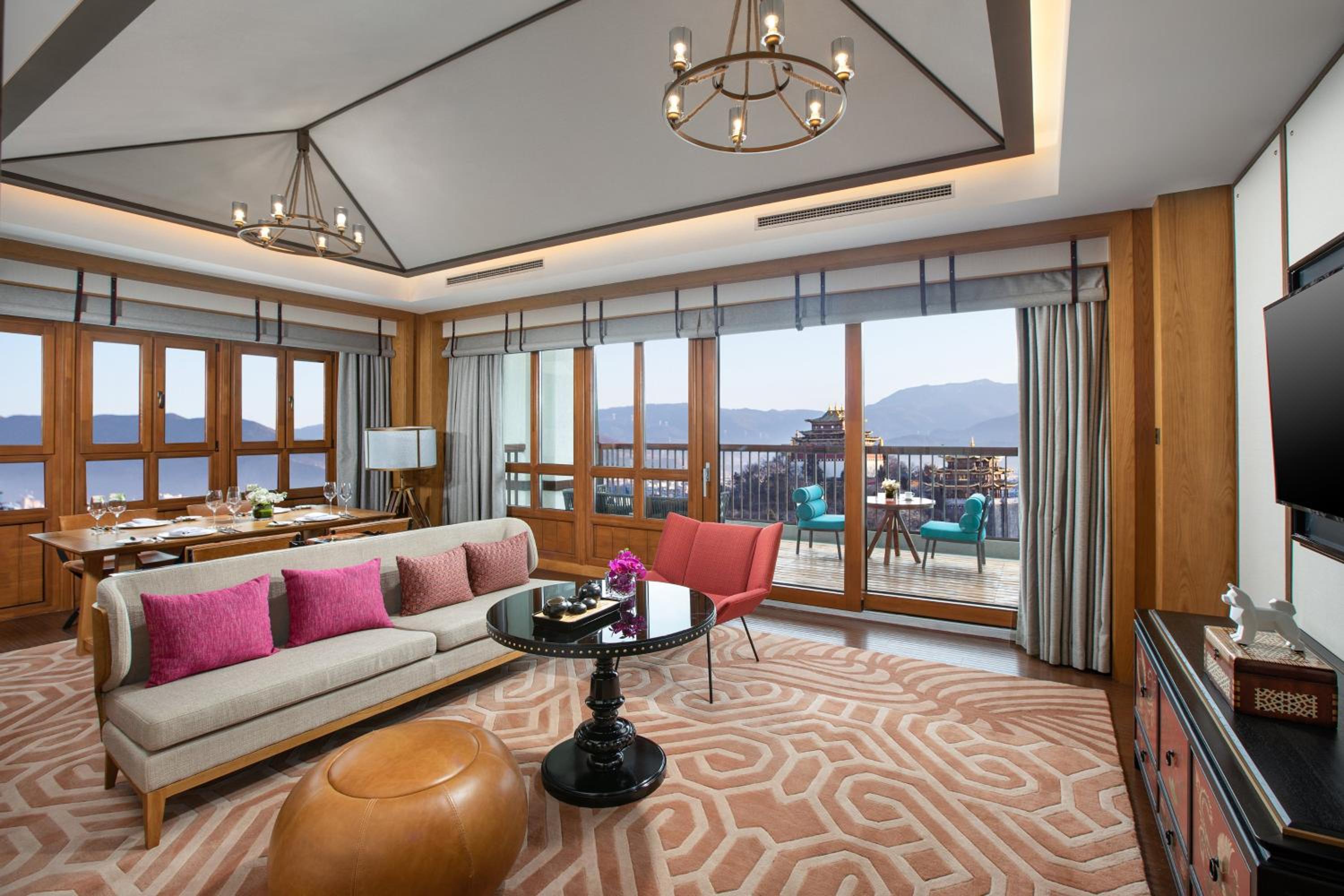 One-Bedroom Suite - Photo 1