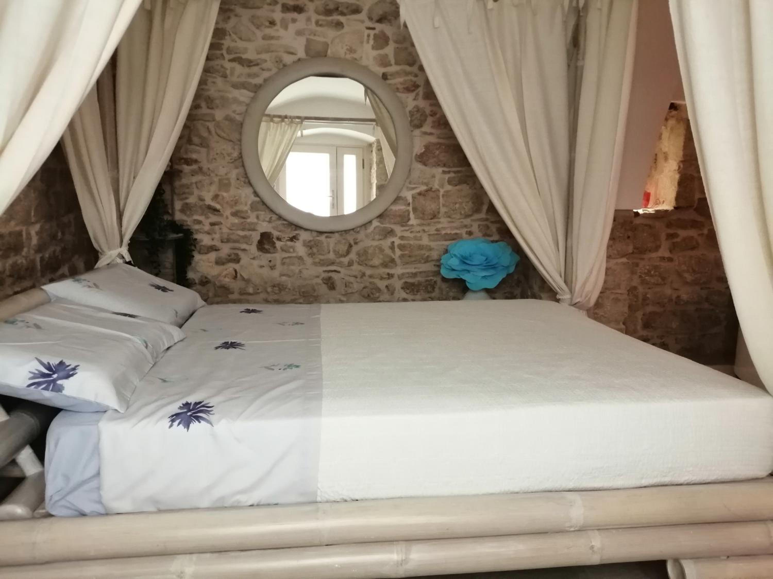 Double Room With Spa Bath photo 3
