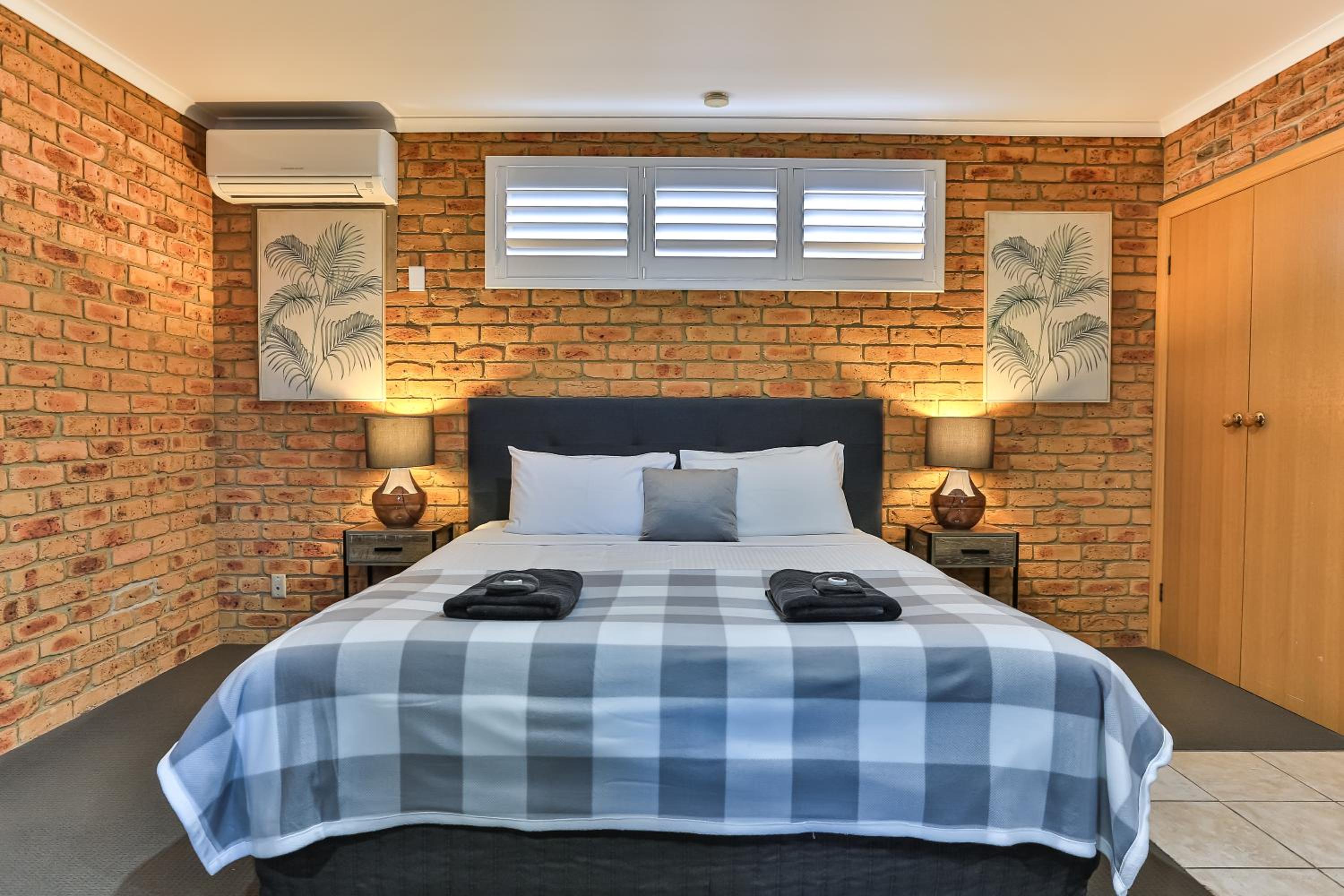 Two-Bedroom Apartment - Photo 1