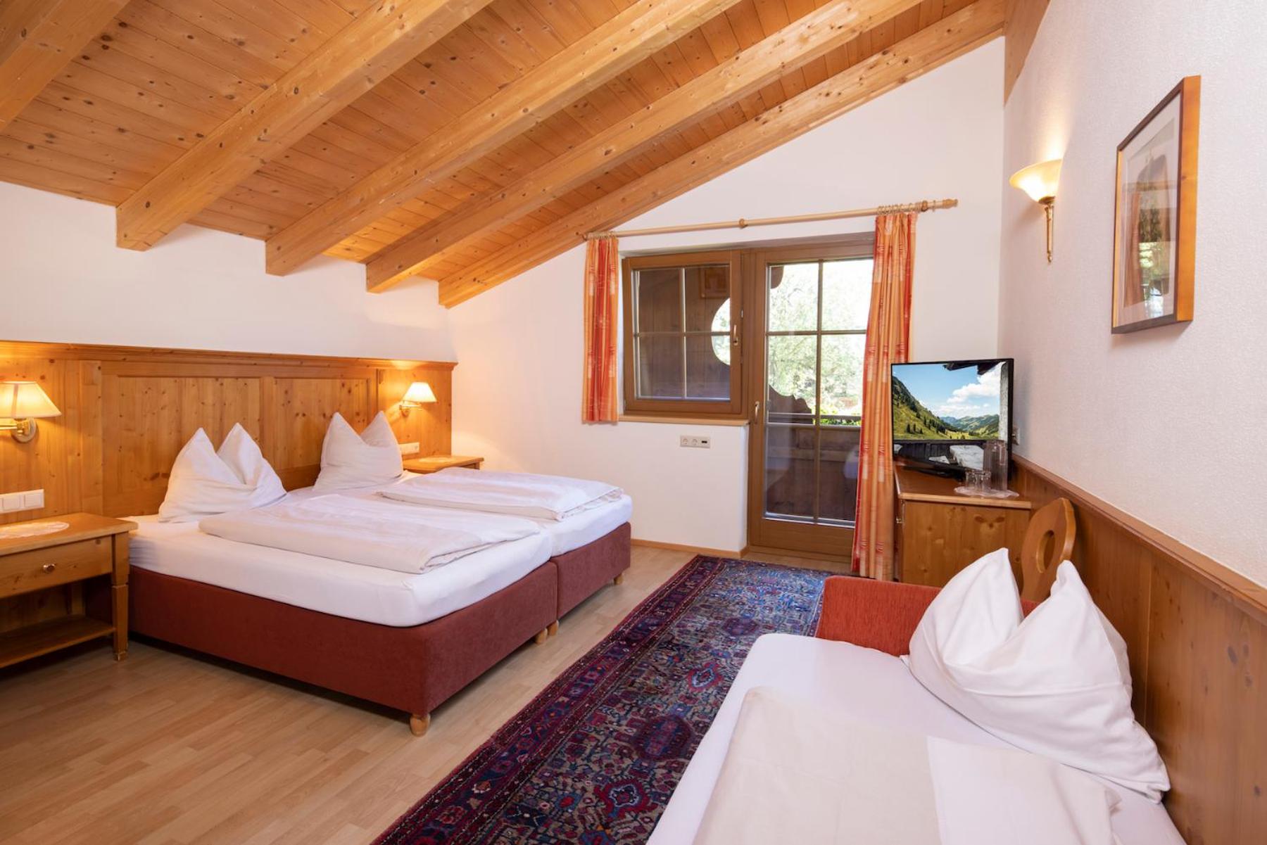Triple Room