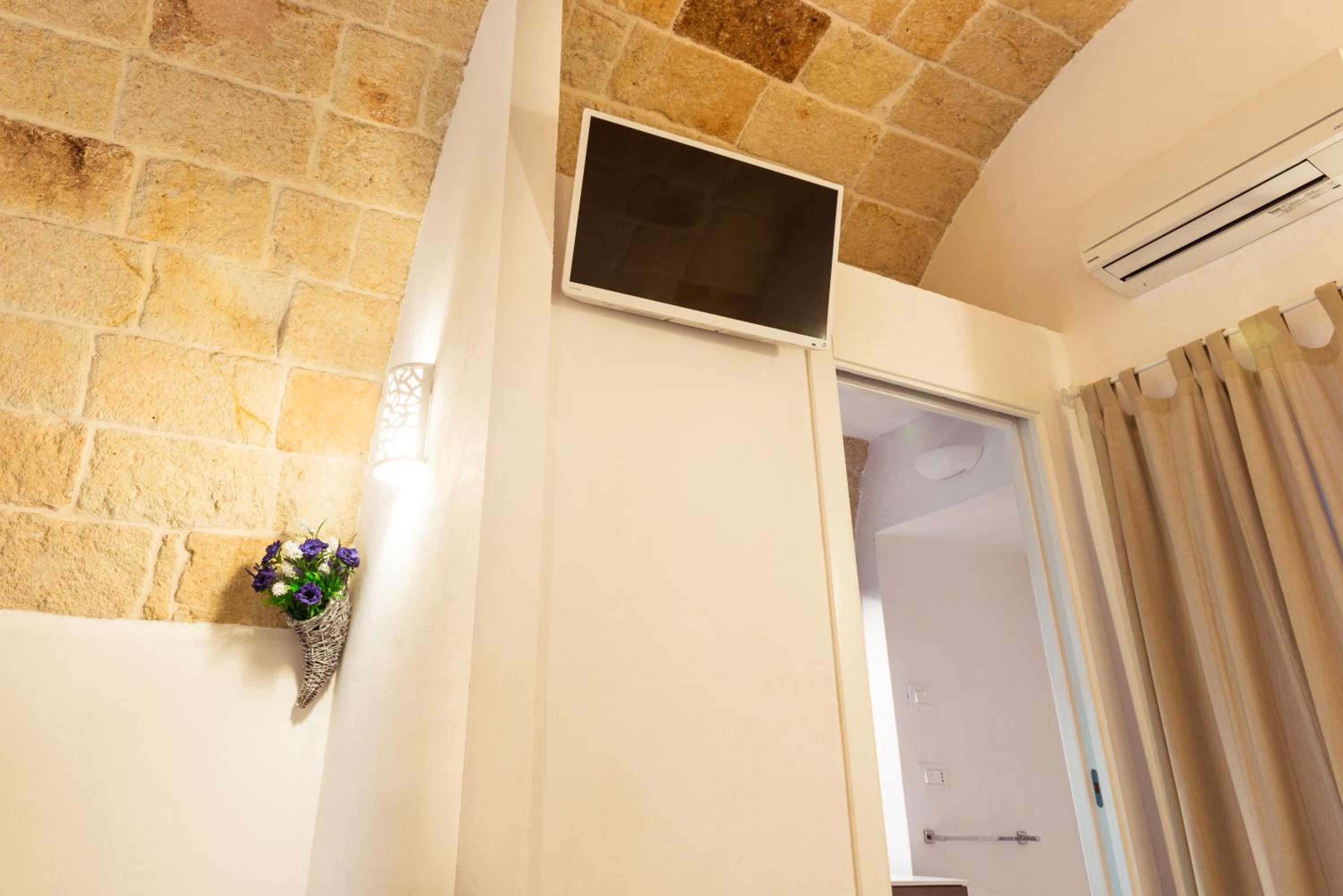 Superior Double Room - Photo 8
