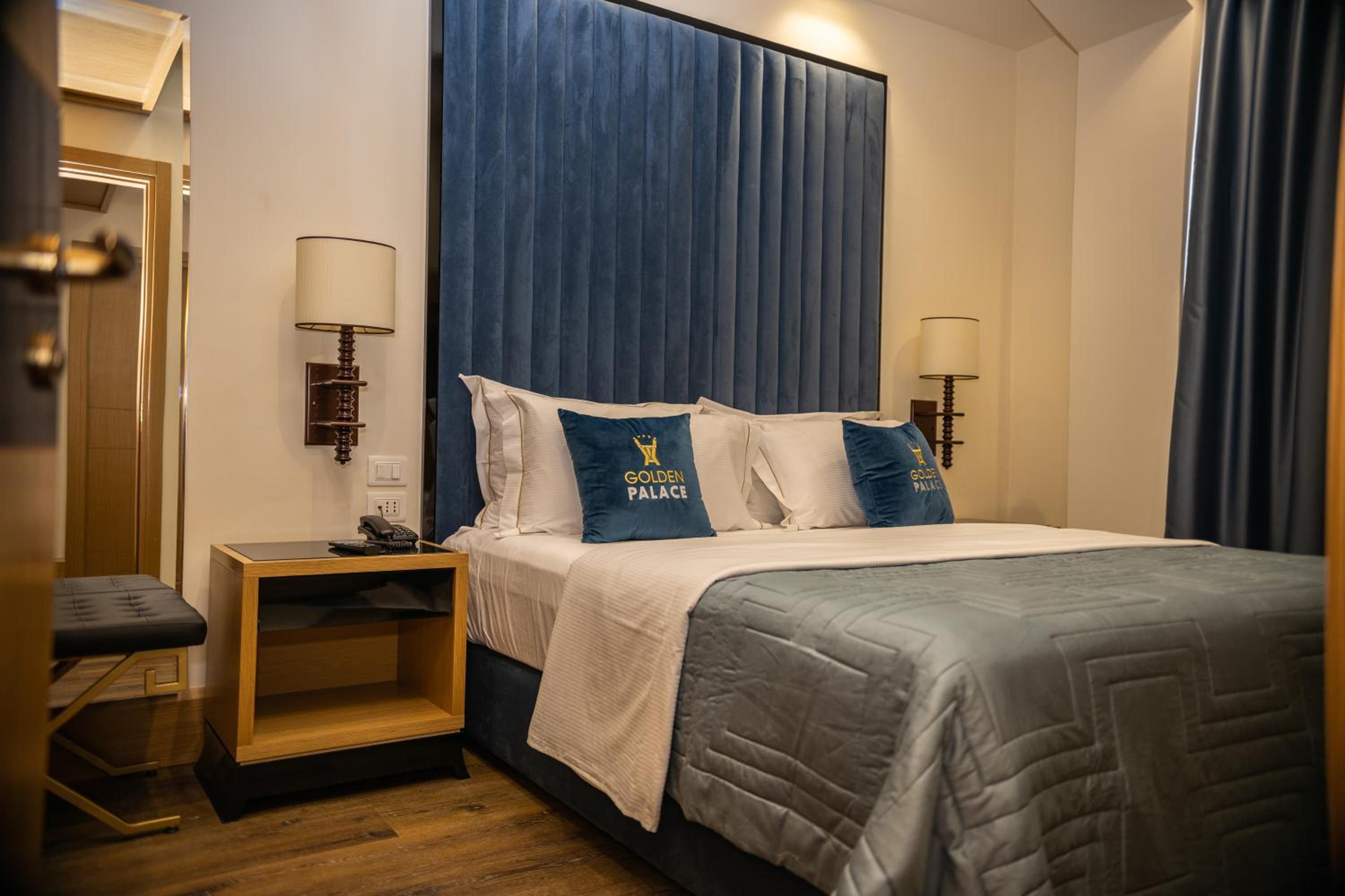Junior Suite with Balcony