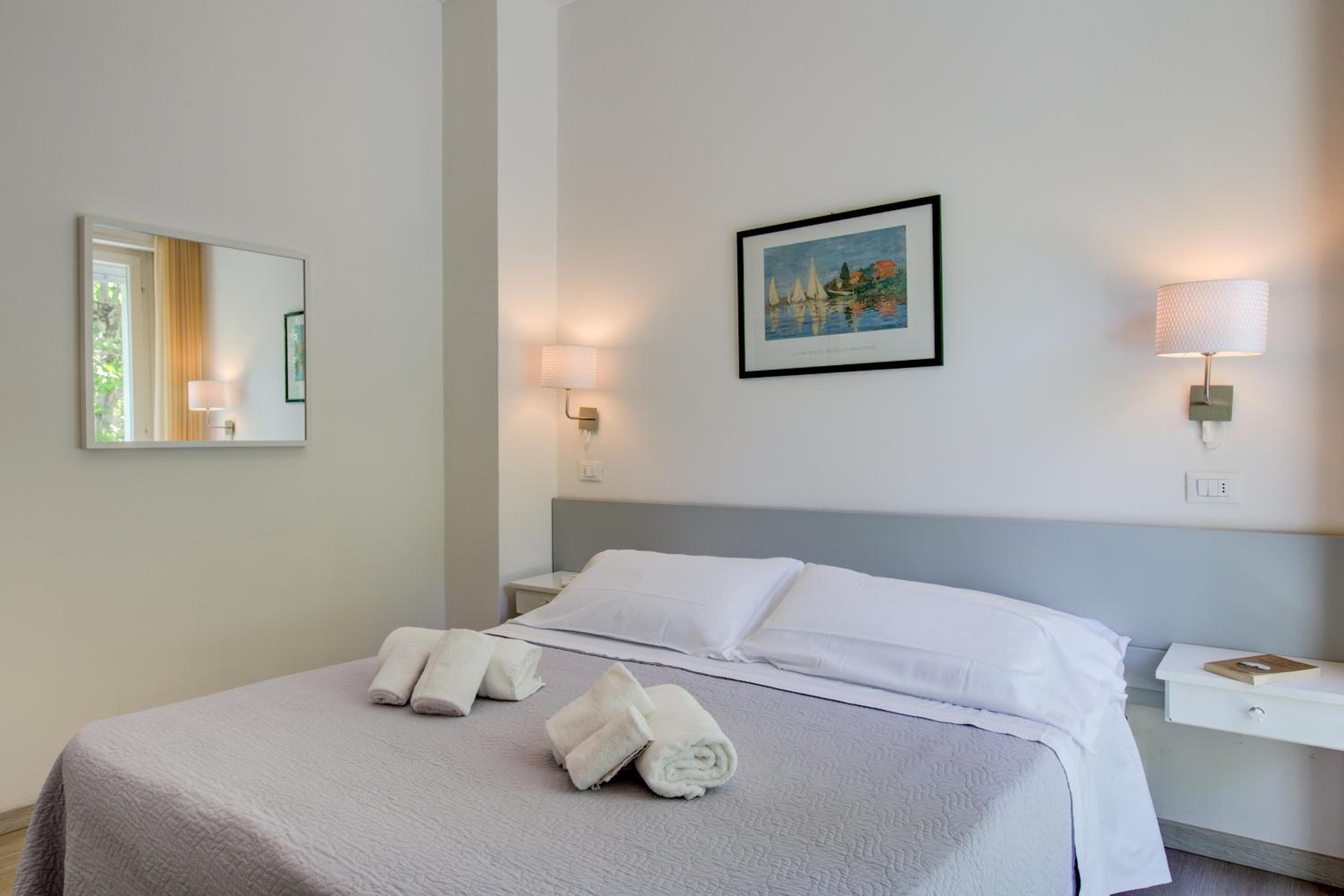Double Room with Sea View - Photo 1