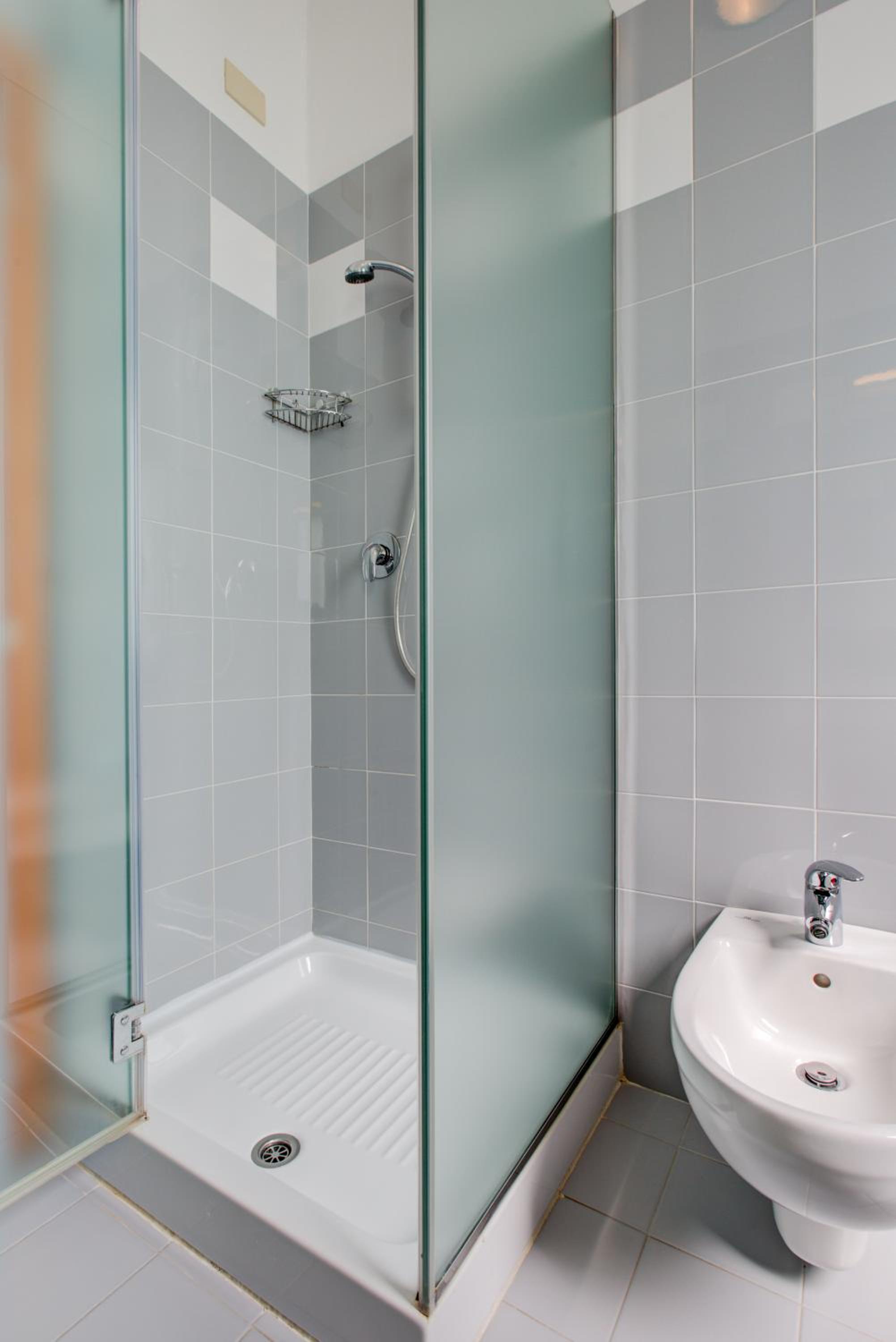 Double Room with Sea View - Photo 16