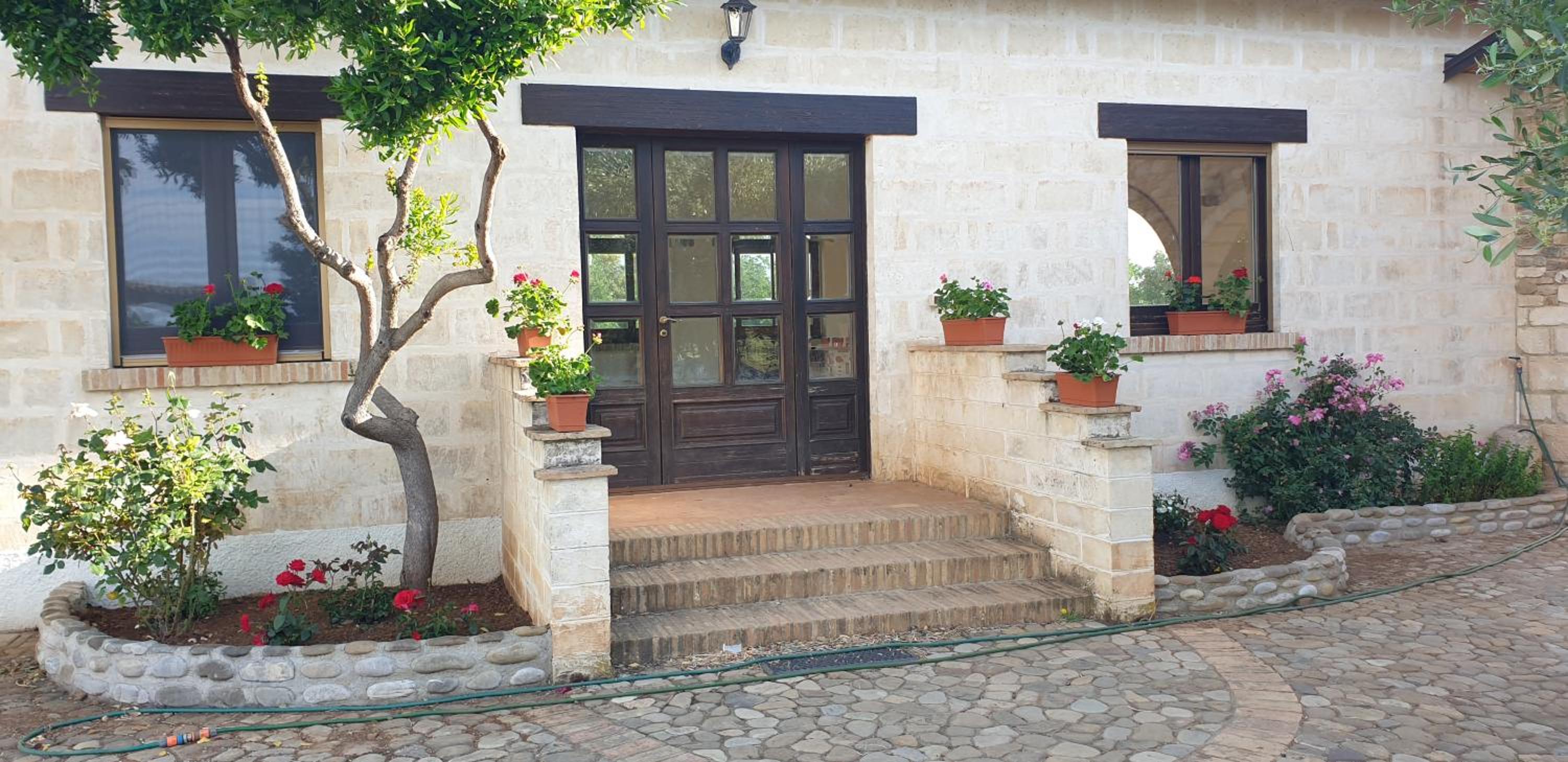 Villa photo 3