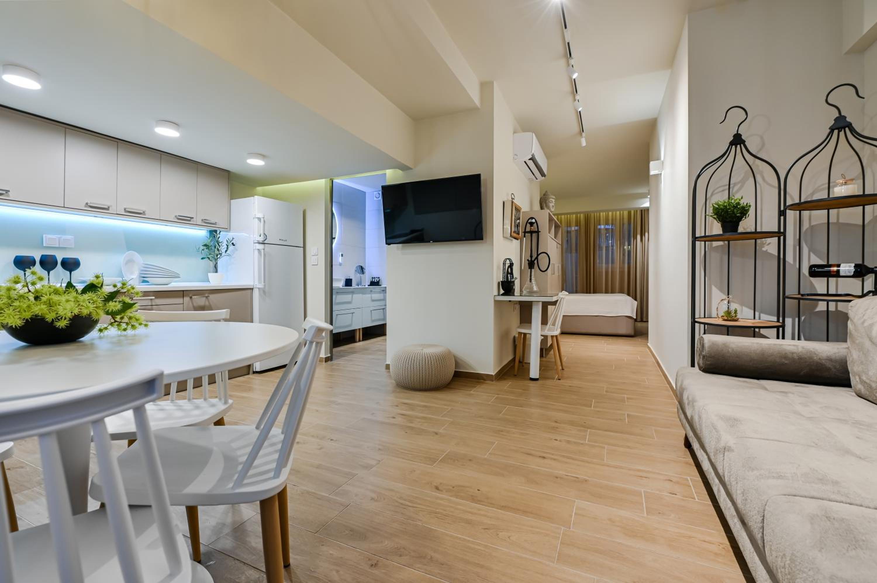 Superior Deluxe Double or Twin Room  - Photo 1