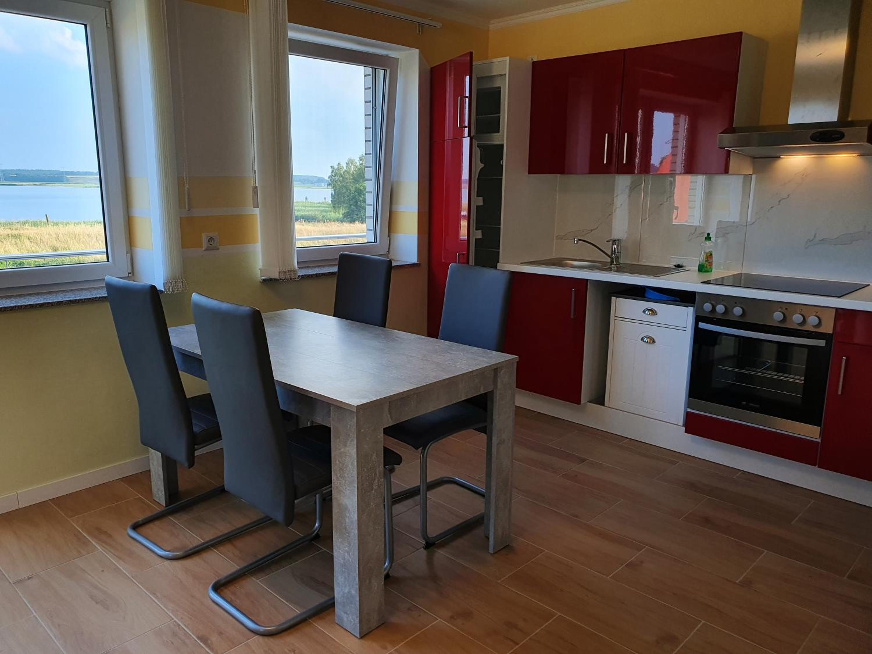 Two-Bedroom Apartment - Photo 8