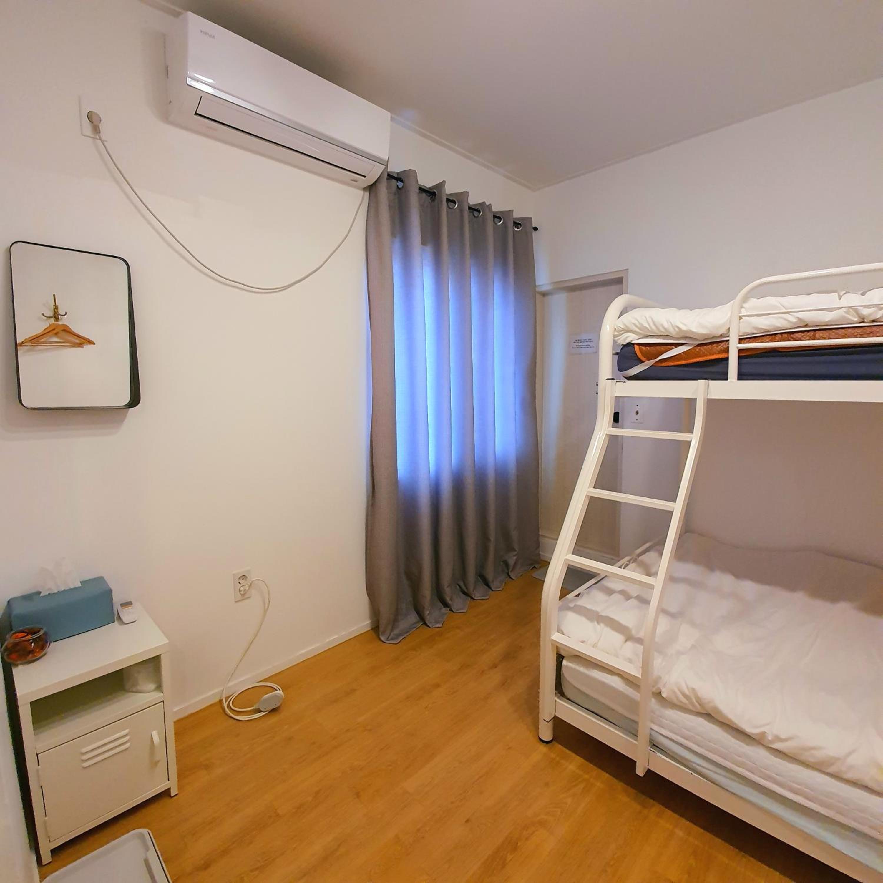 Family Room - Photo 4