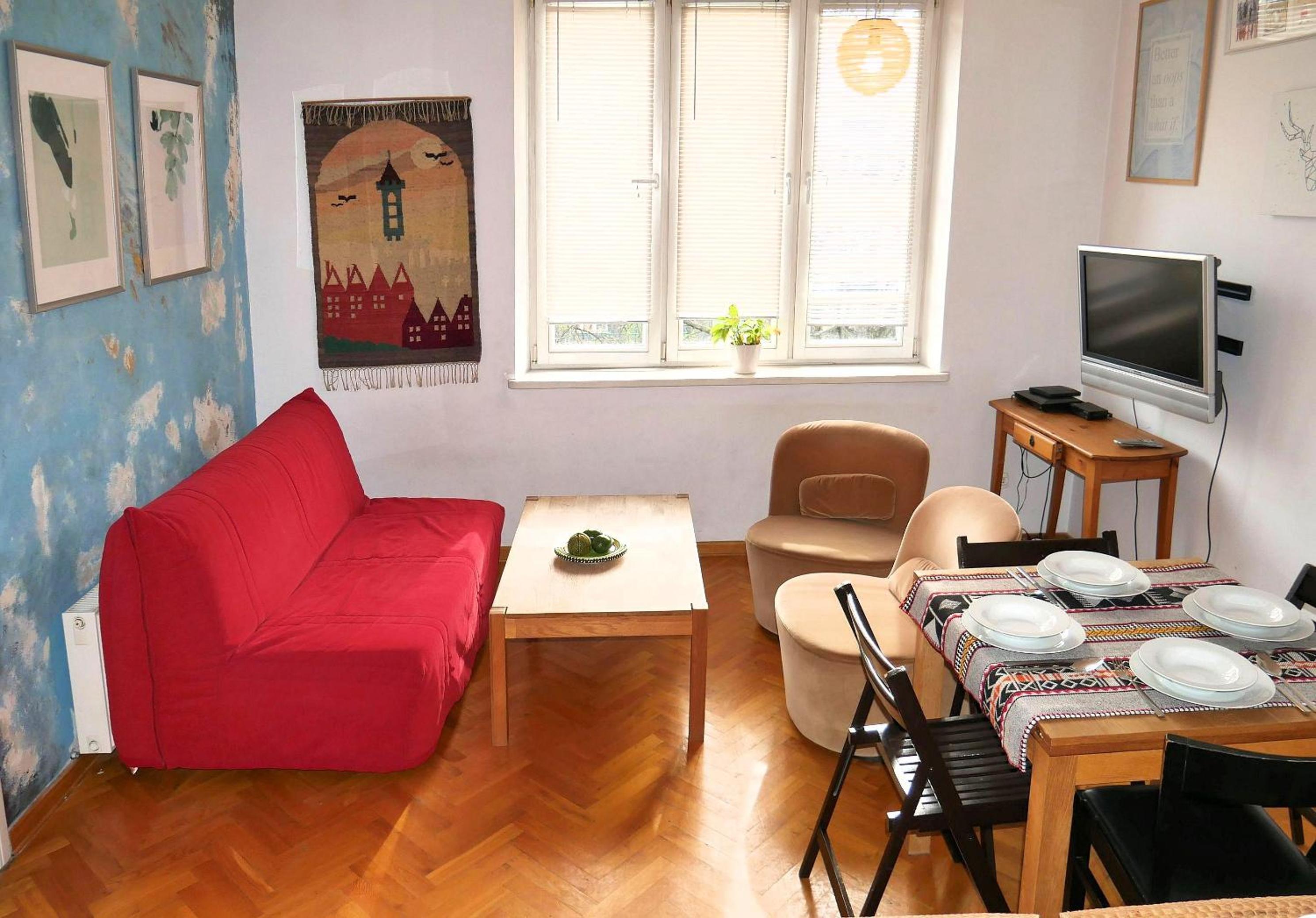Apartment with Balcony - Photo 27