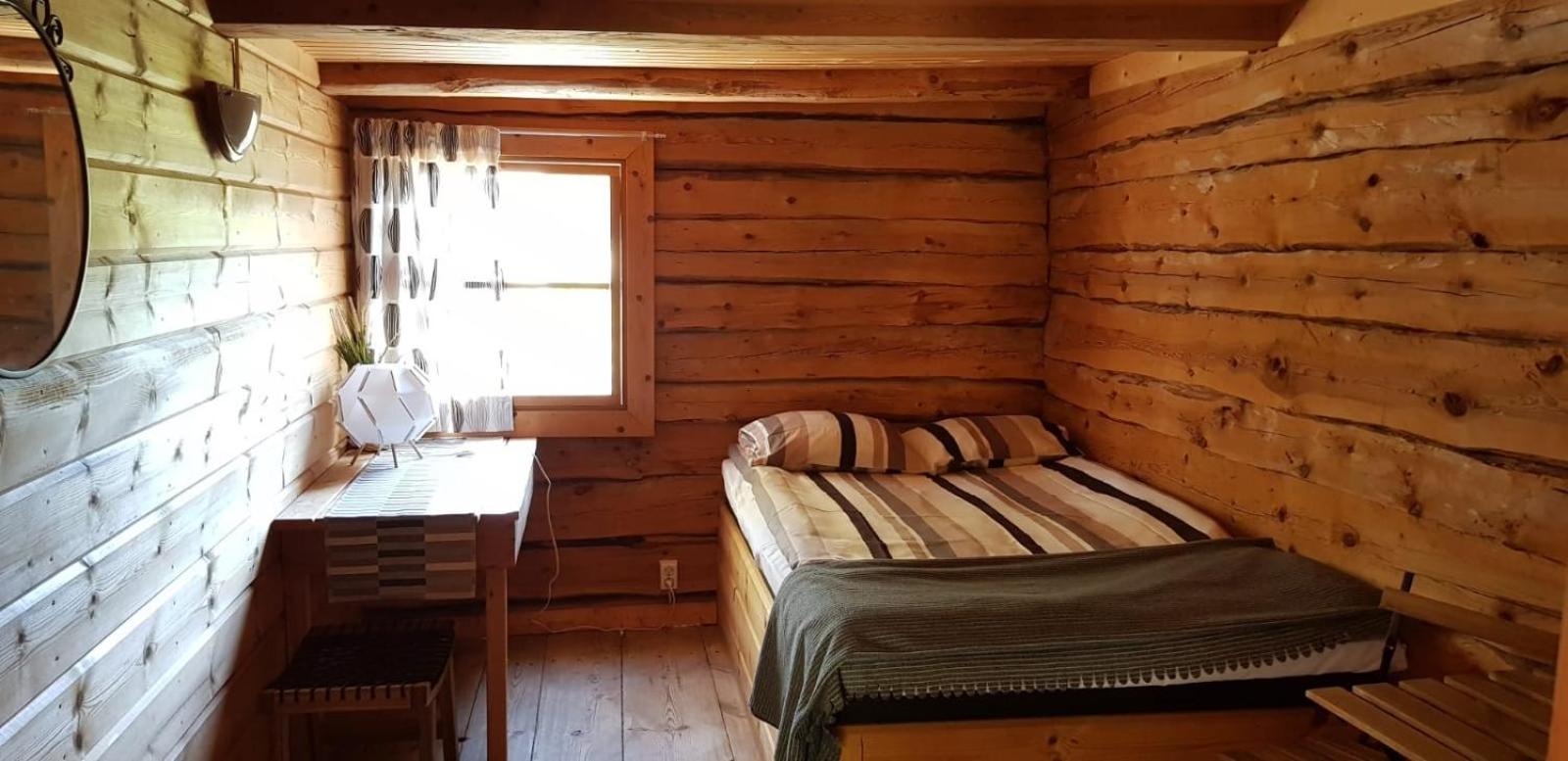 Small Double Room - Photo 2