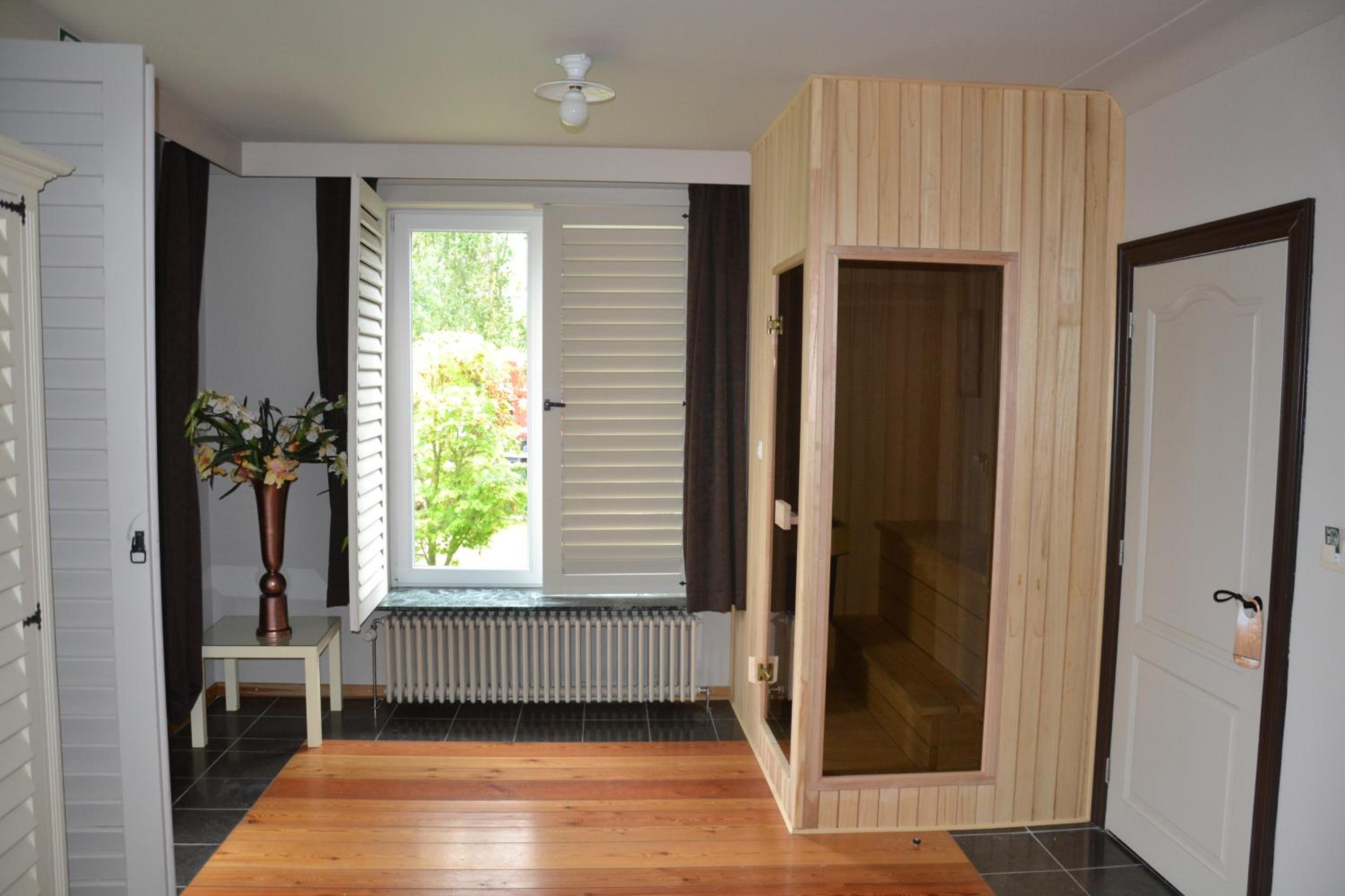 Deluxe Double Room With Sauna and Spa Bath