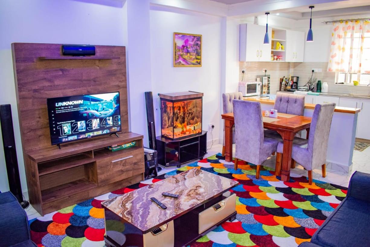 Two-Bedroom Apartment - Photo 8