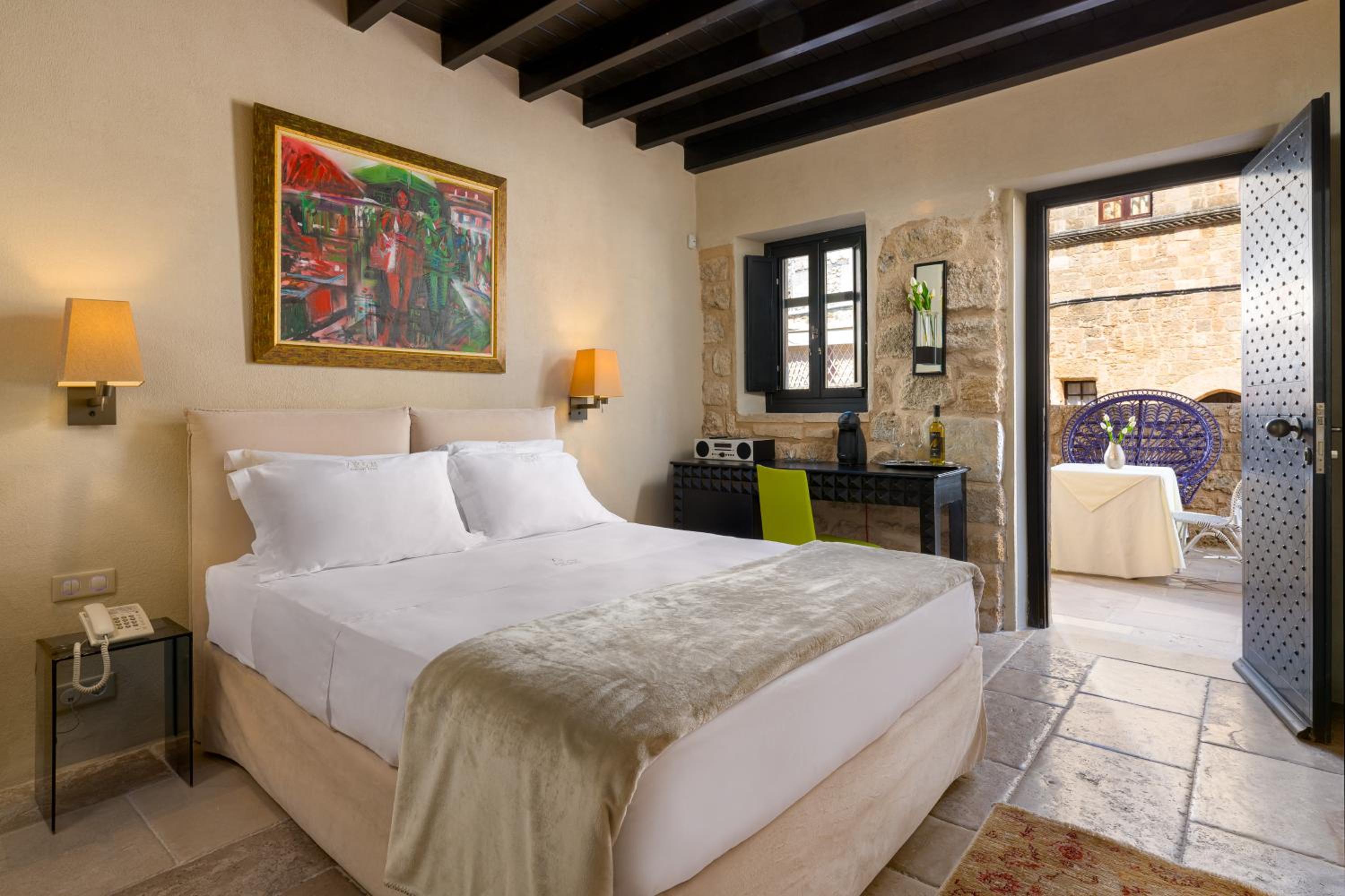 Suite with Balcony - Danai