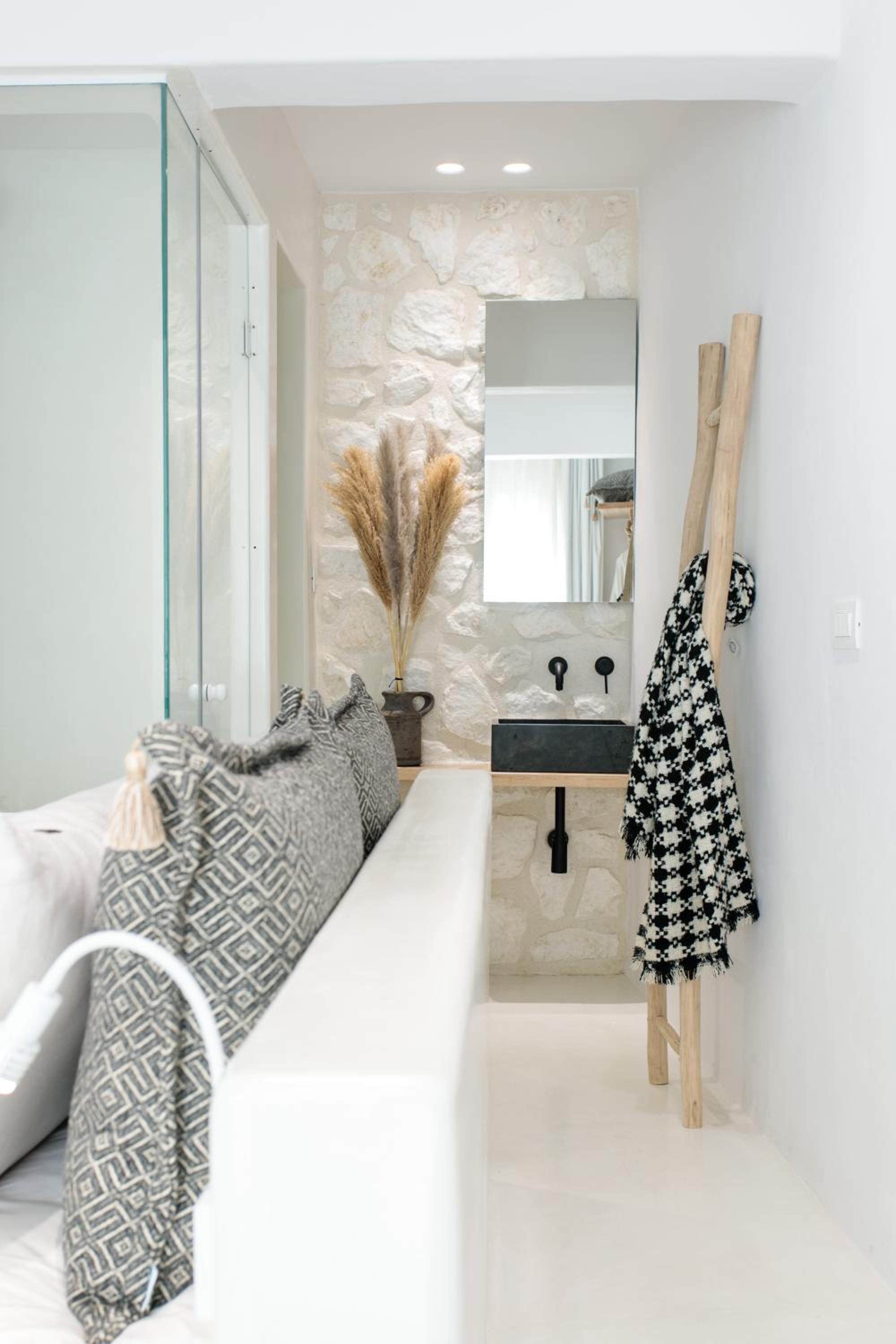 Junior Suite with Terrace - Photo 14